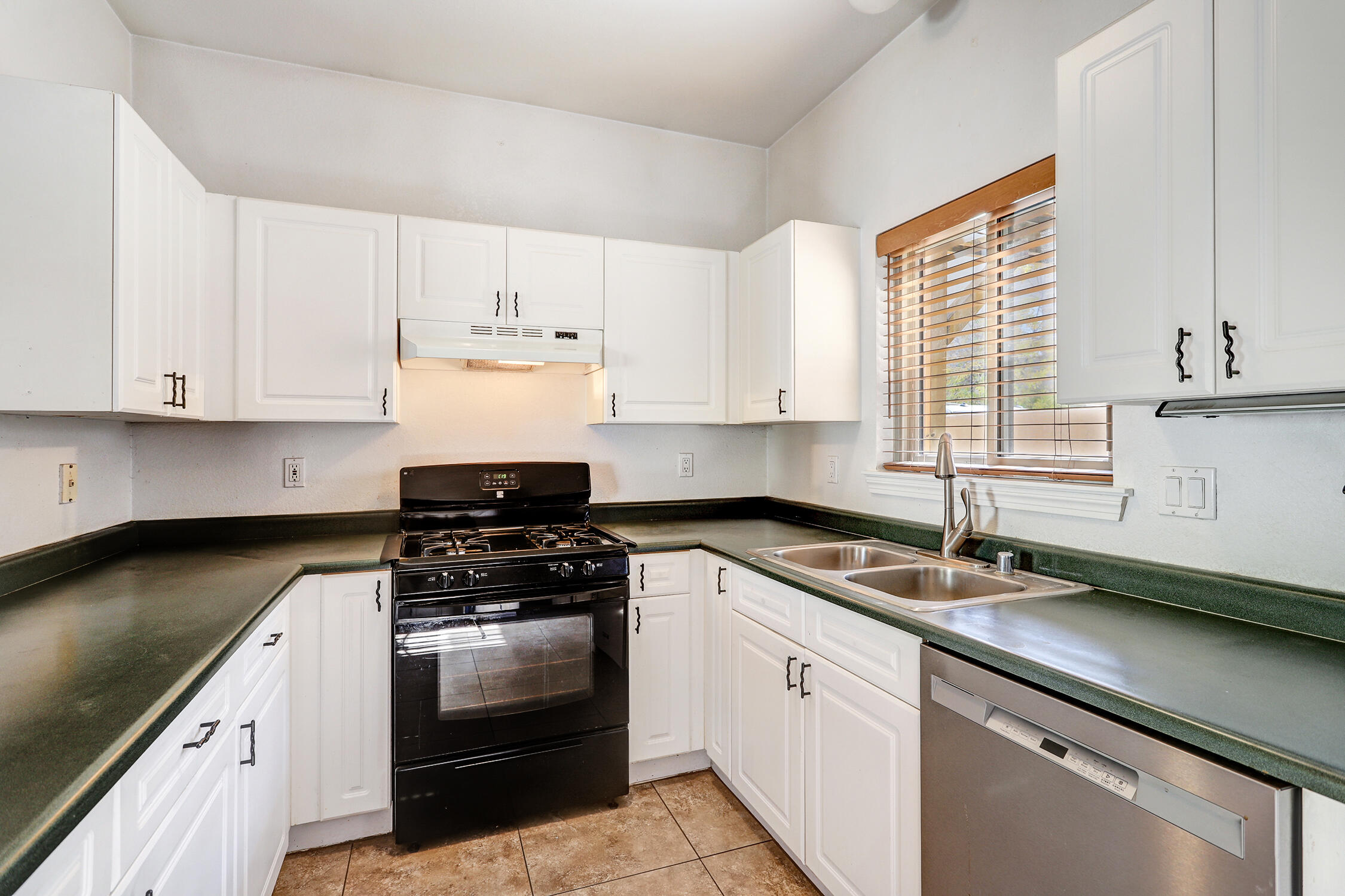 448 Cordova Avenue NW