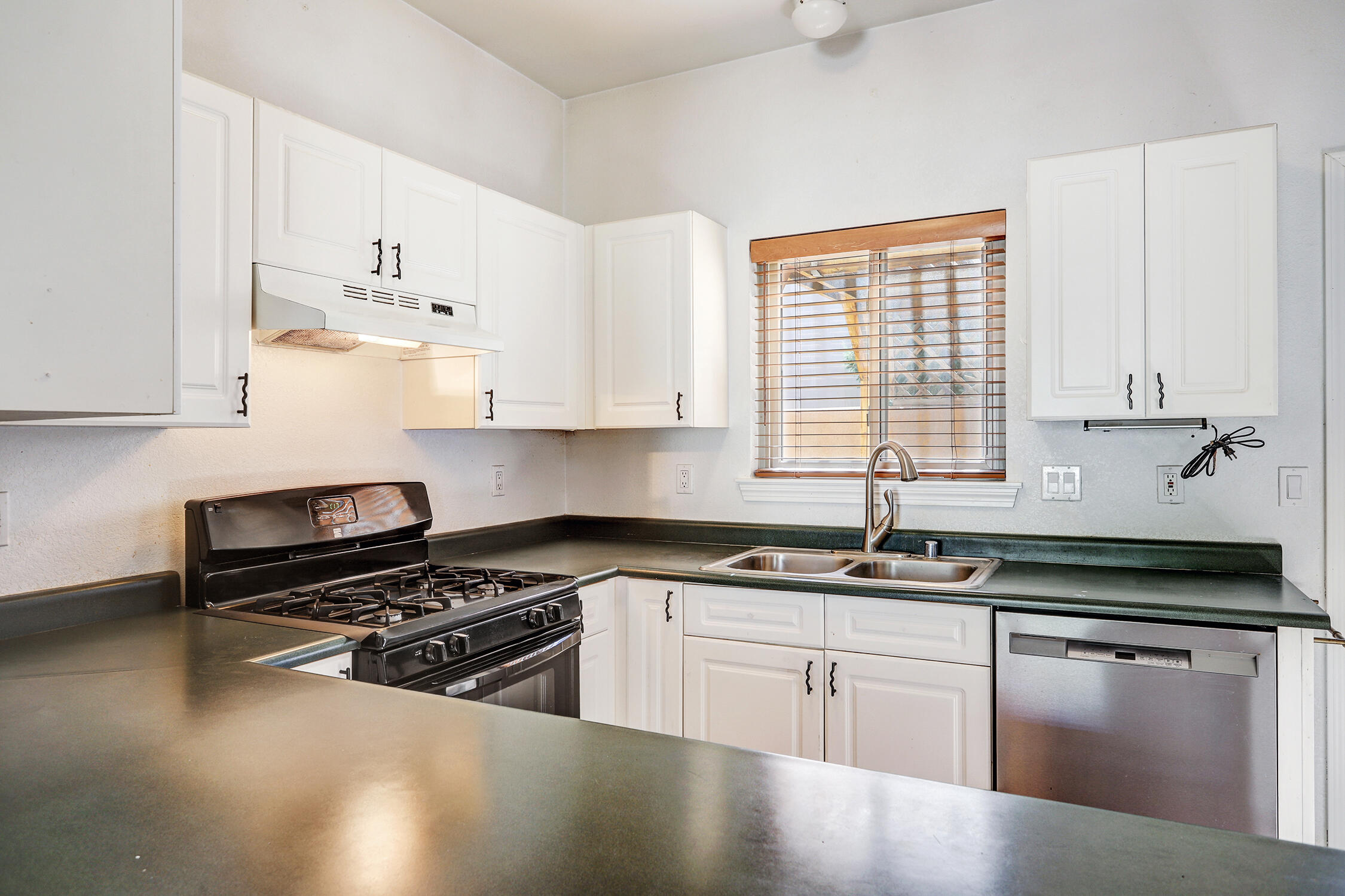 448 Cordova Avenue NW