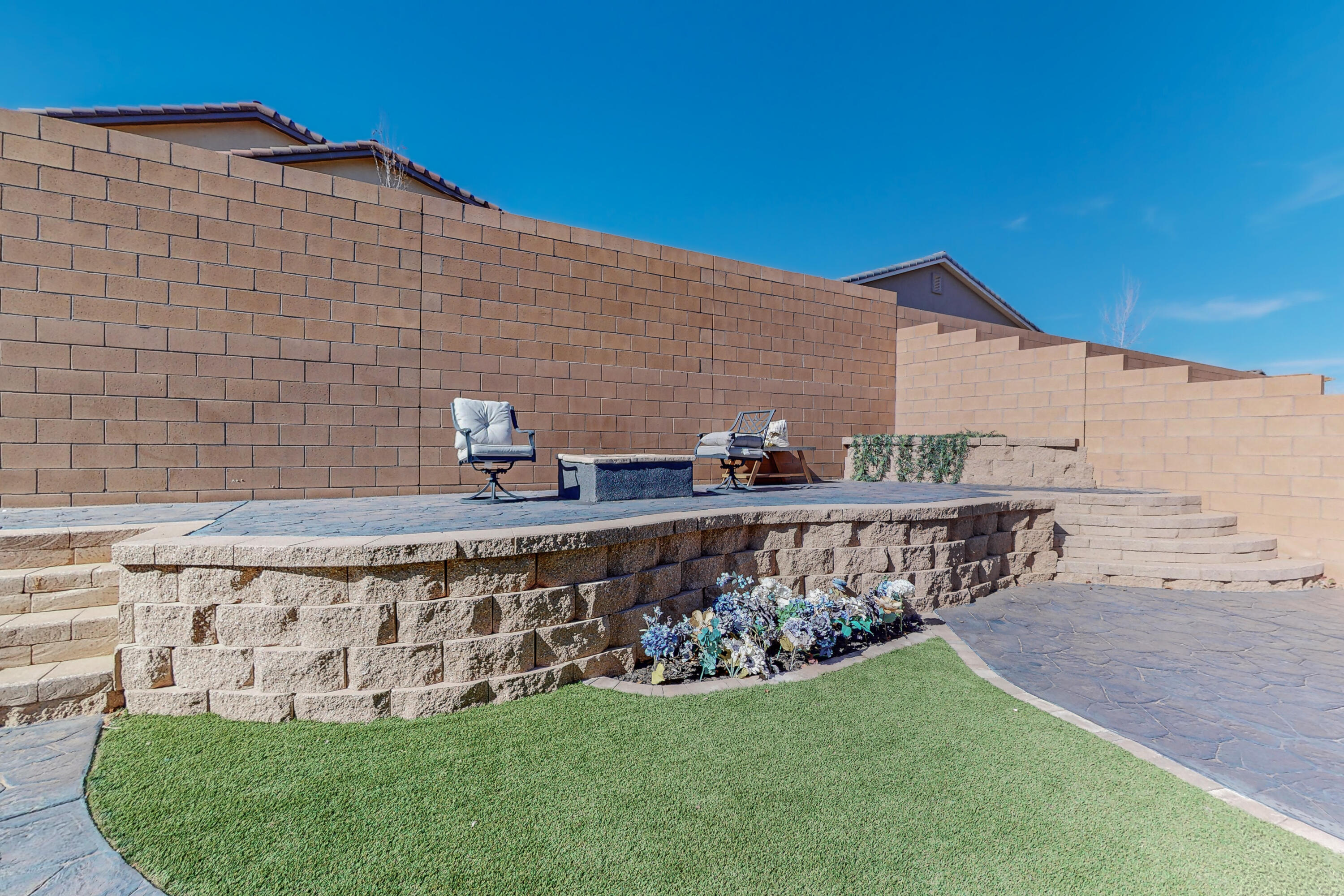 4151 Lodge Court NE