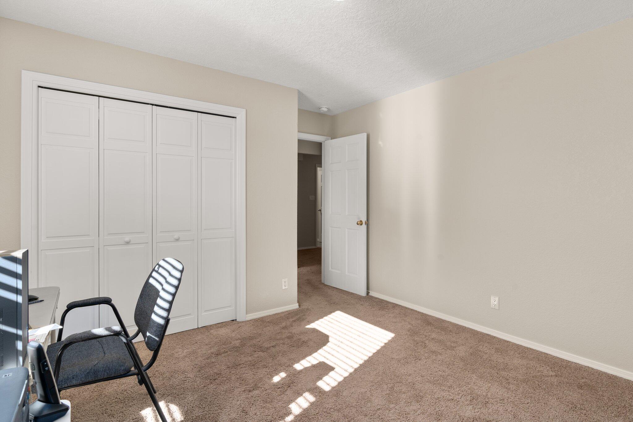 6808 Nagoya Road NE