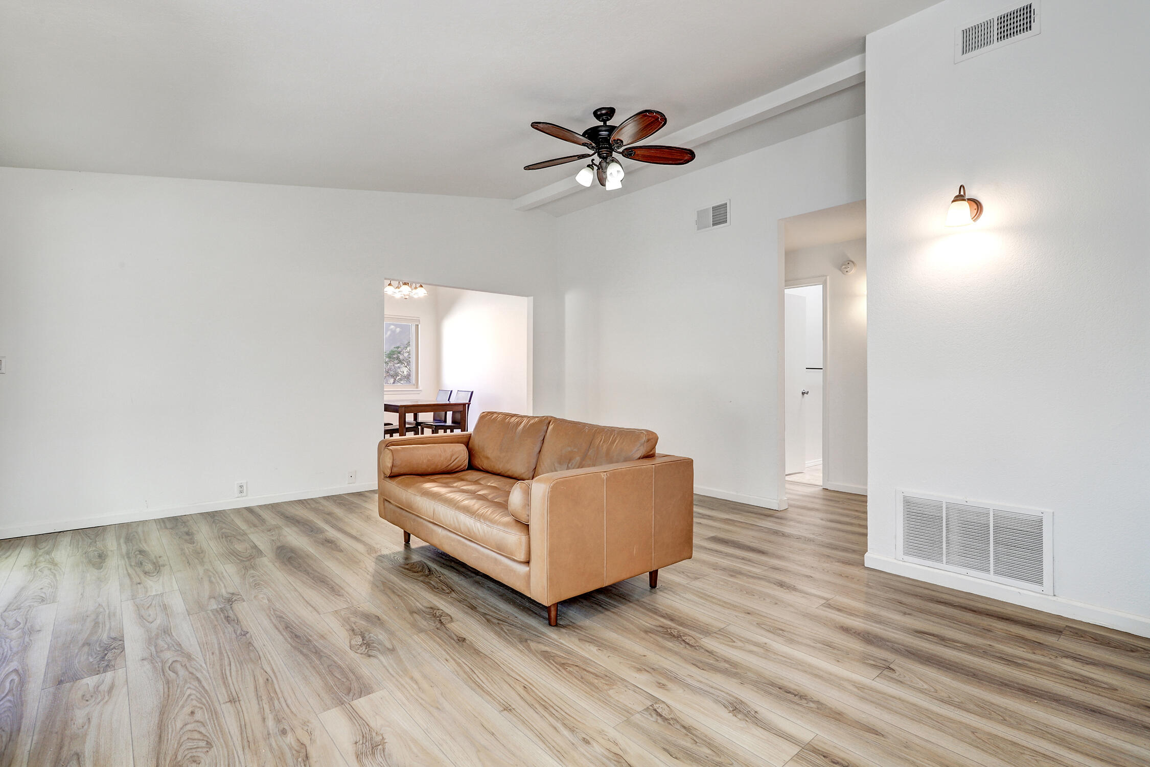 10709 Griffith Park Drive NE