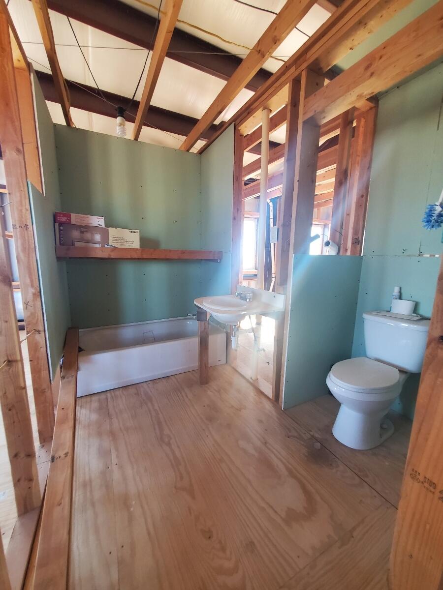 44 Canilla Loop
