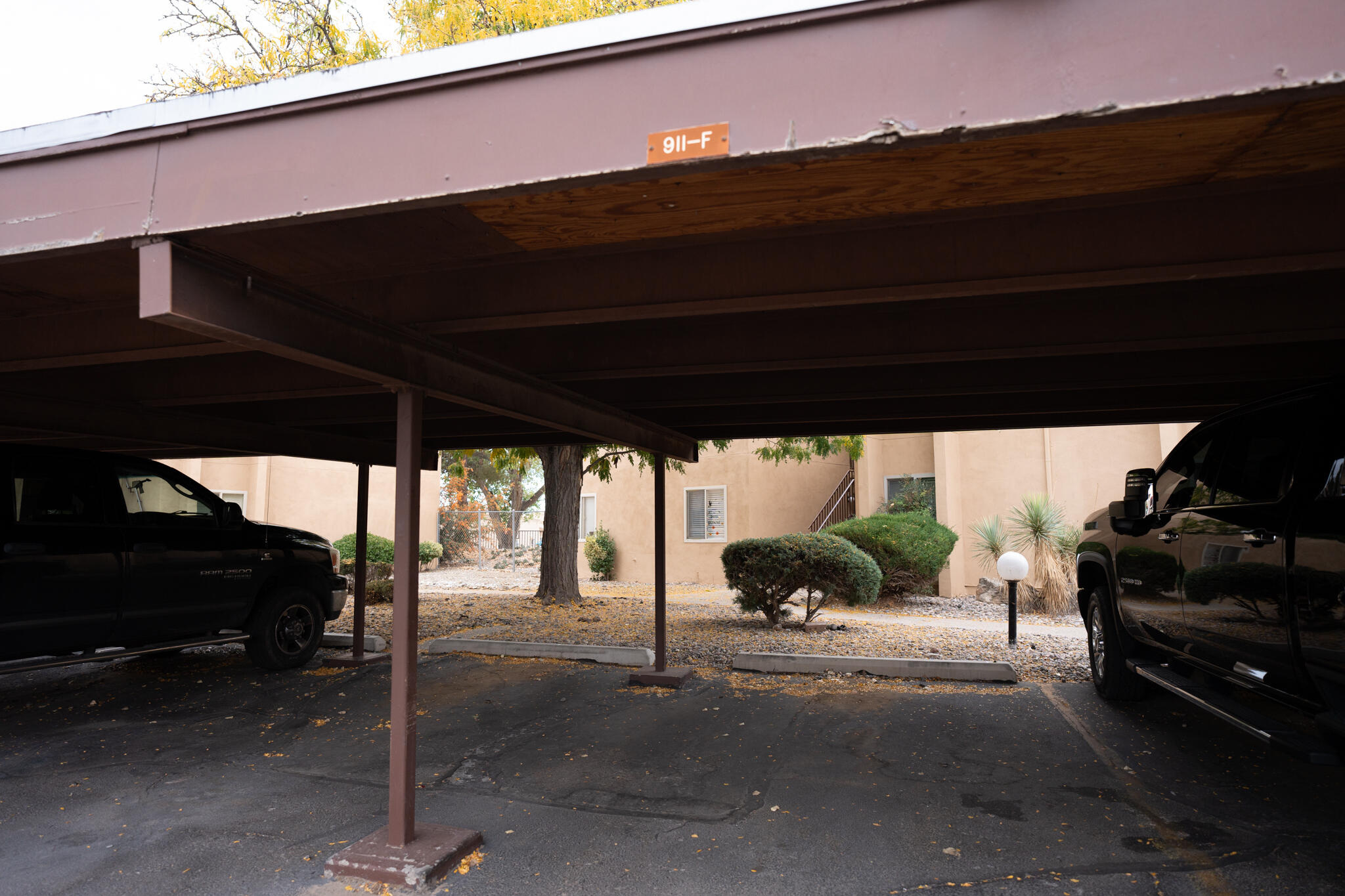 911 Country Club Drive SE Unit: F