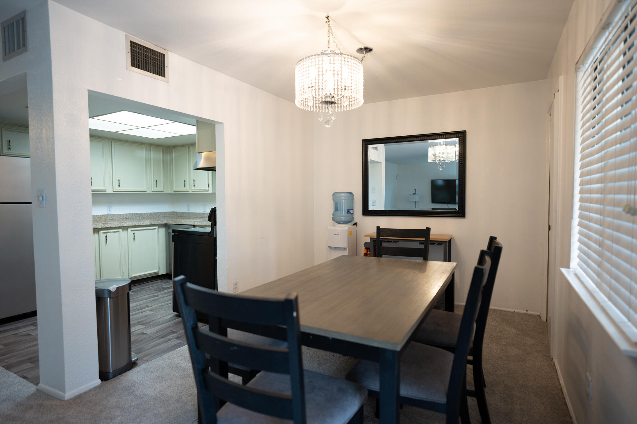 911 Country Club Drive SE Unit: F