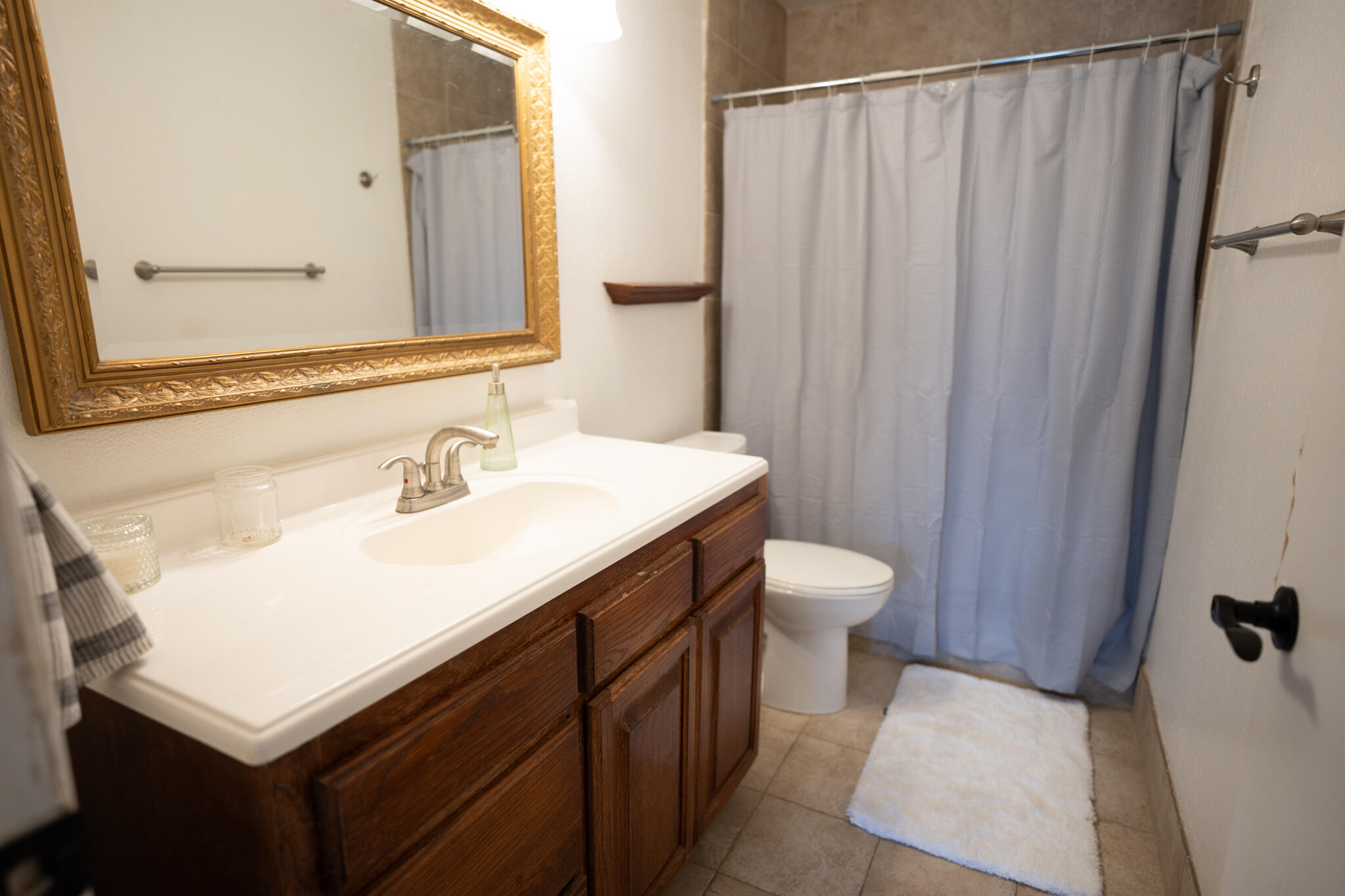 911 Country Club Drive SE Unit: F