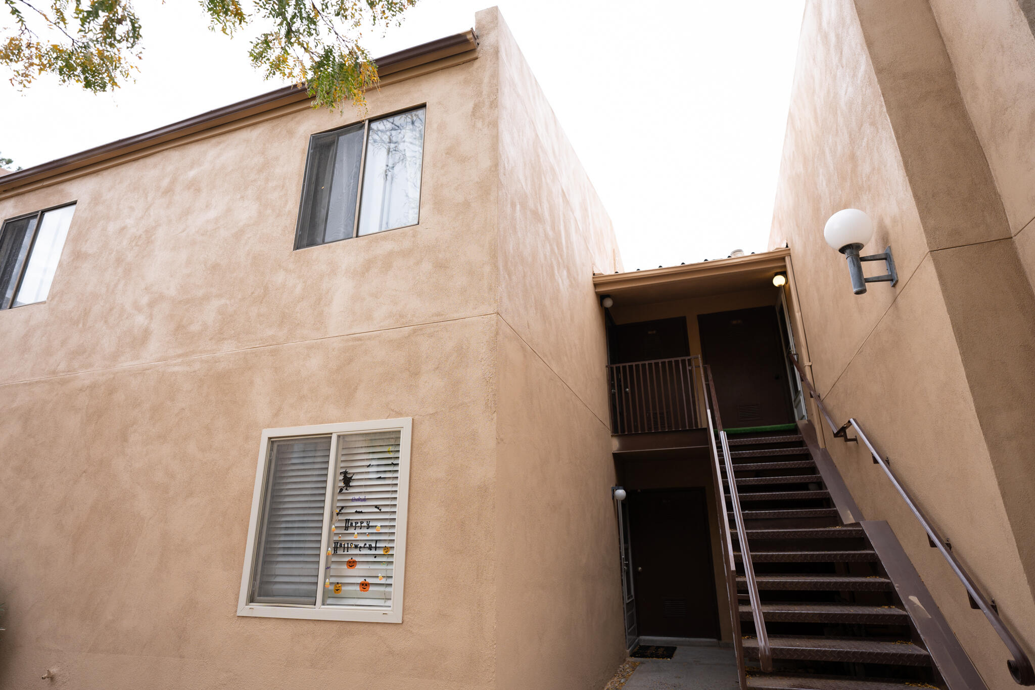 911 Country Club Drive SE Unit: F