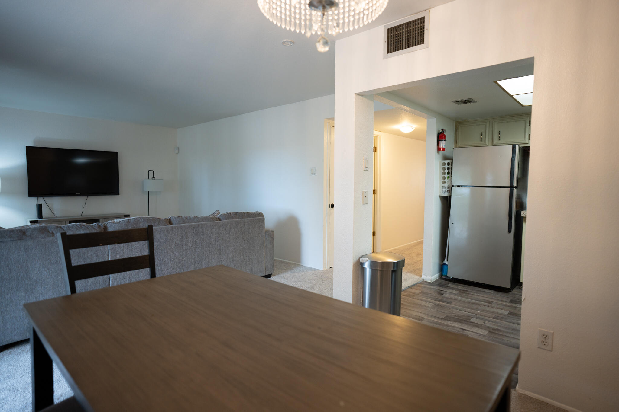 911 Country Club Drive SE Unit: F
