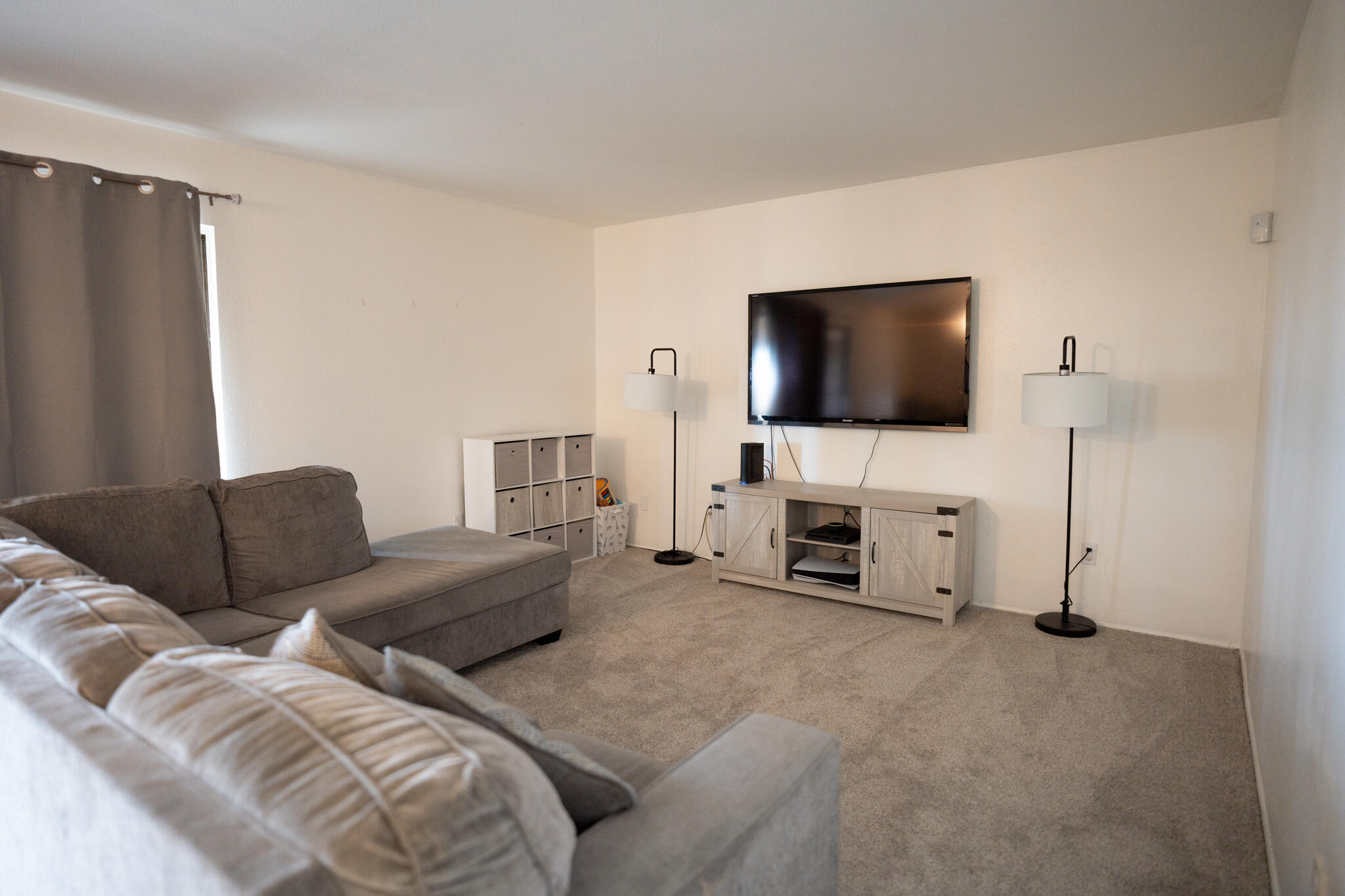 911 Country Club Drive SE Unit: F