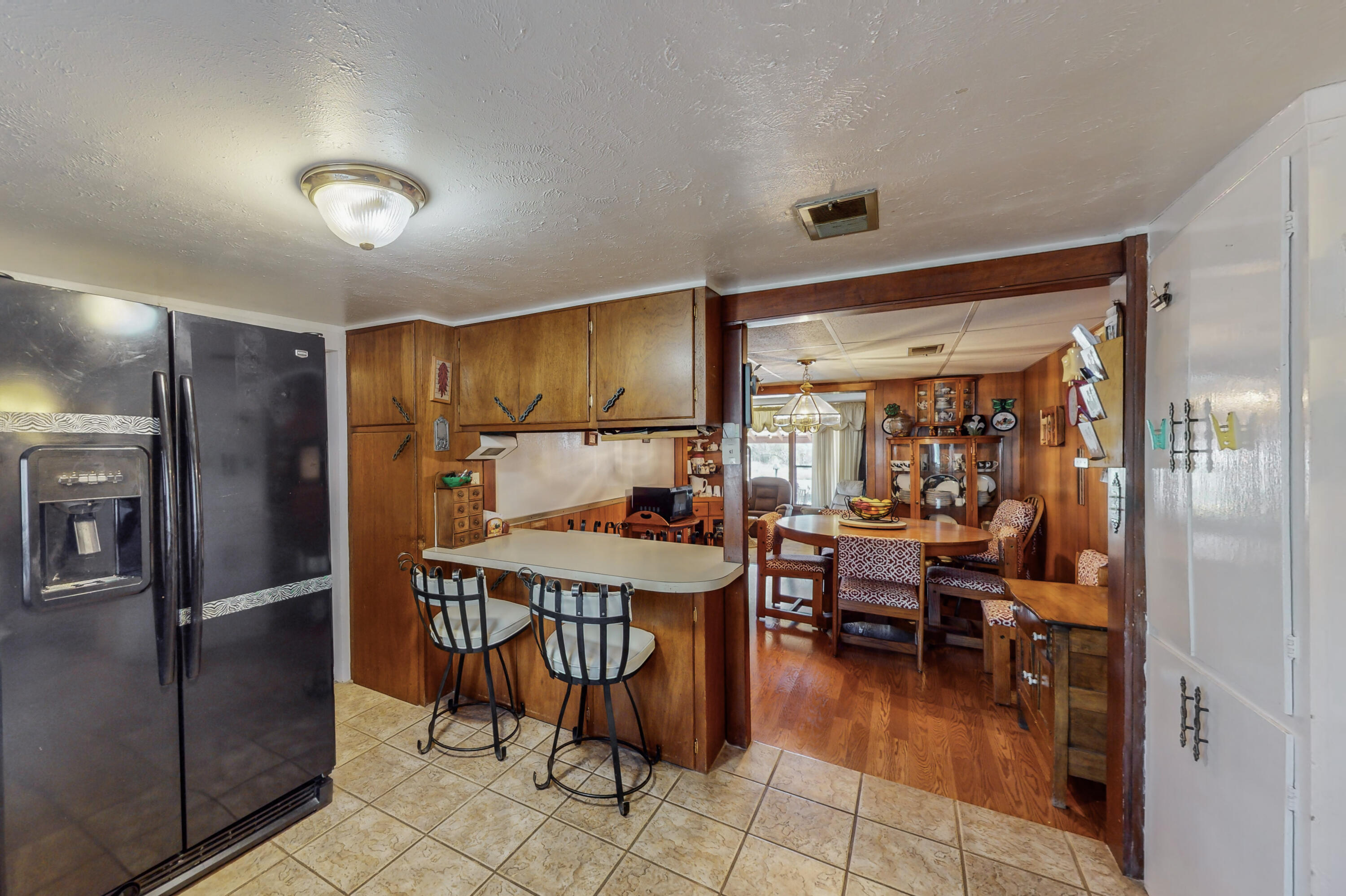 211 N Ripley Avenue