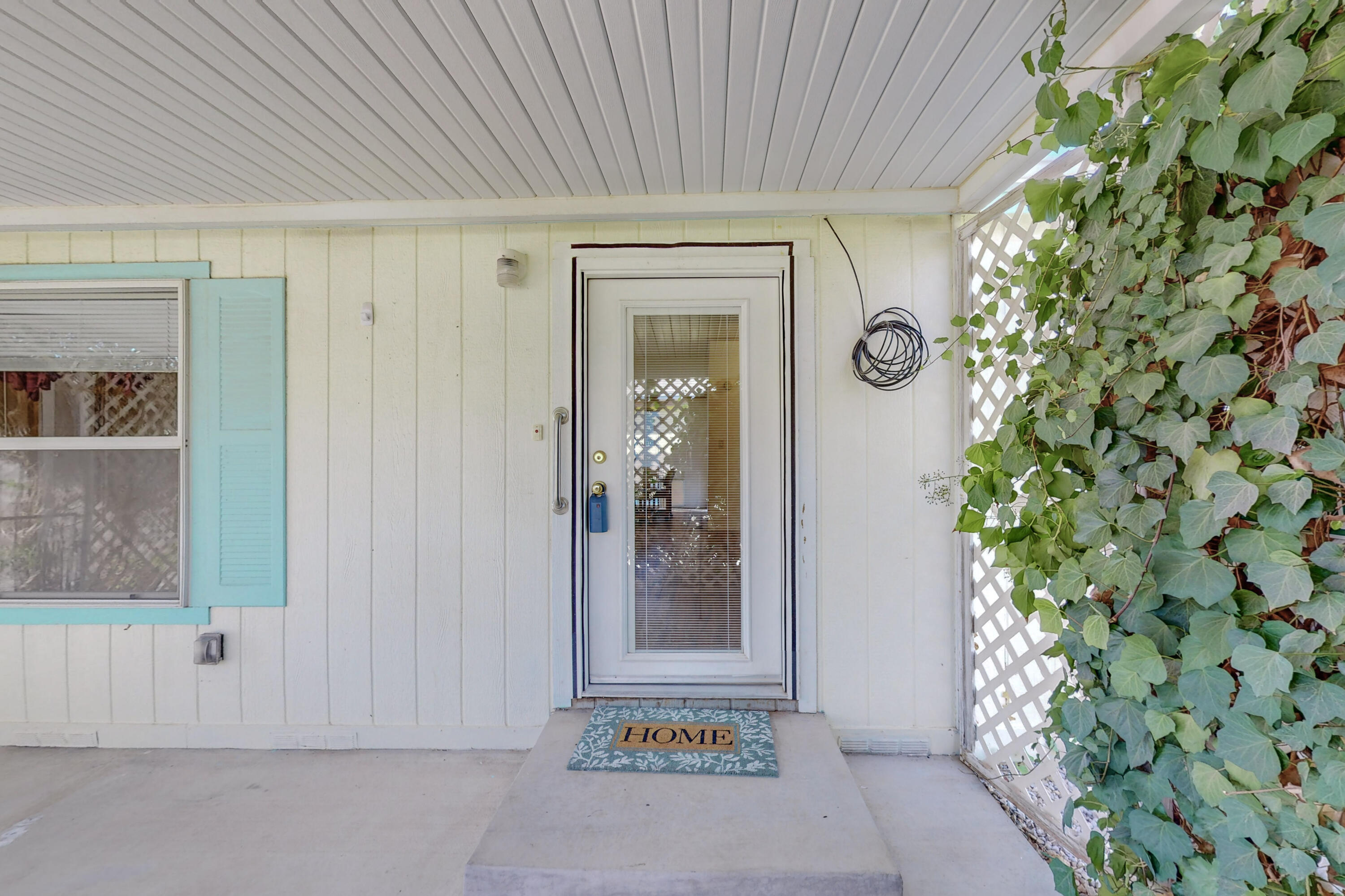 118 Sunrise Bluffs Drive