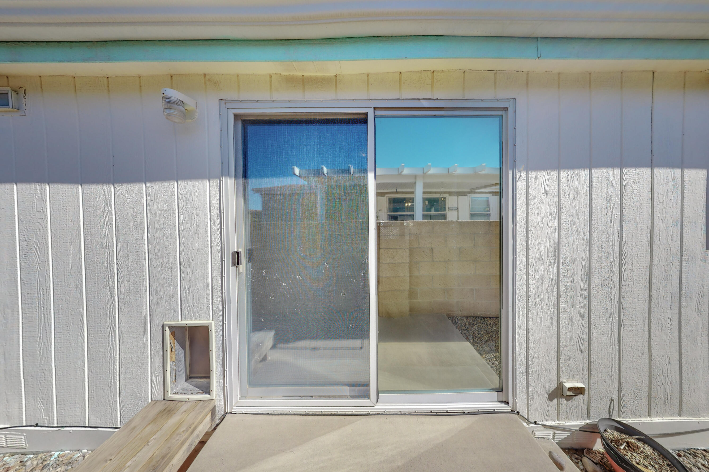 118 Sunrise Bluffs Drive