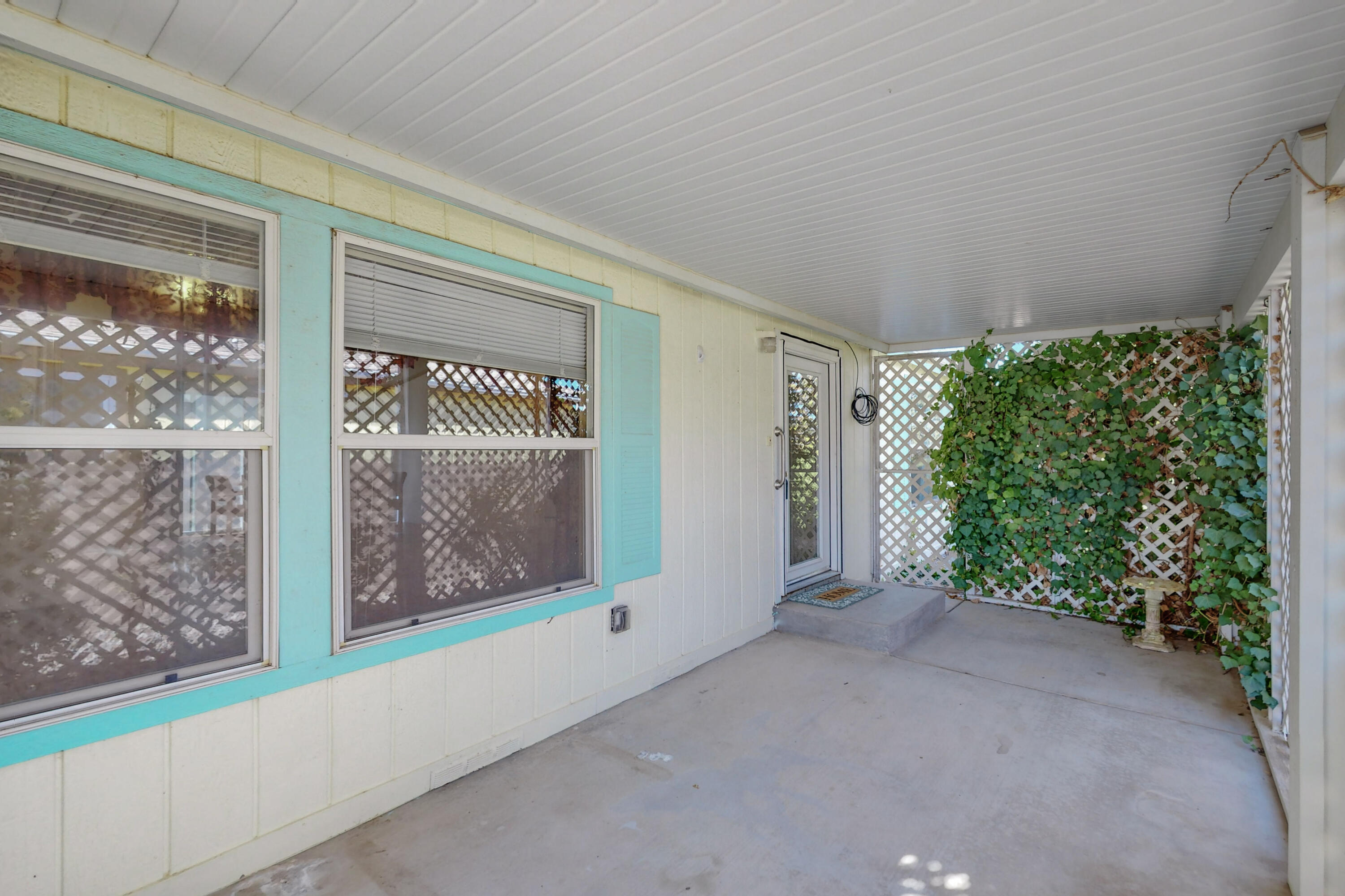 118 Sunrise Bluffs Drive
