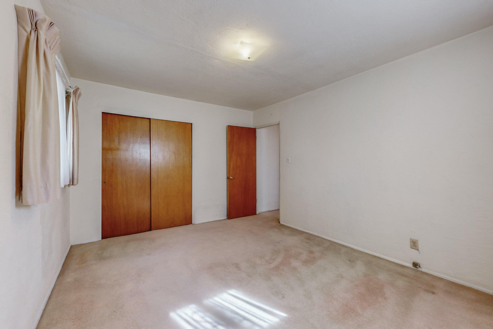 700 Cardenas Drive SE