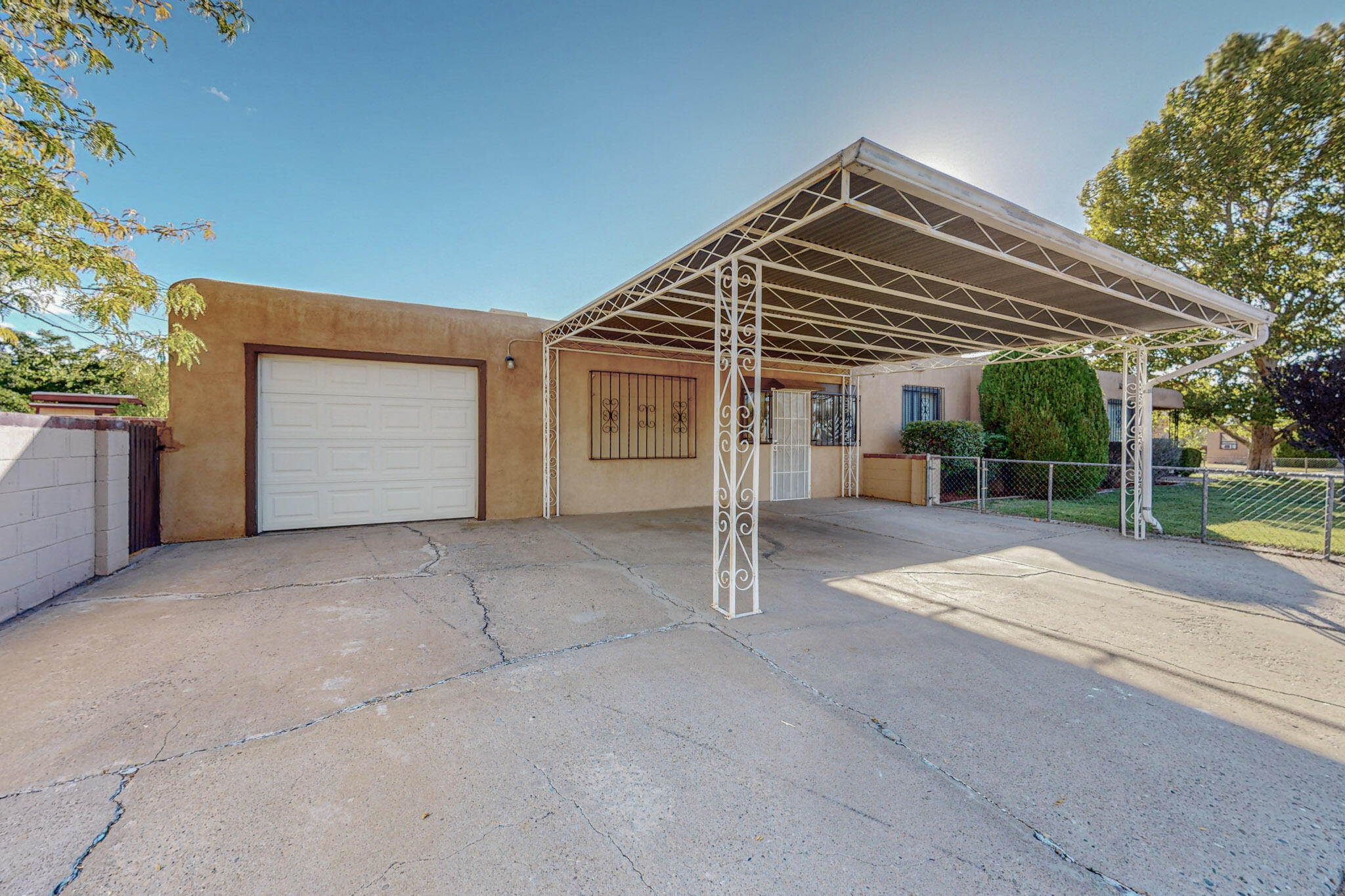 700 Cardenas Drive SE