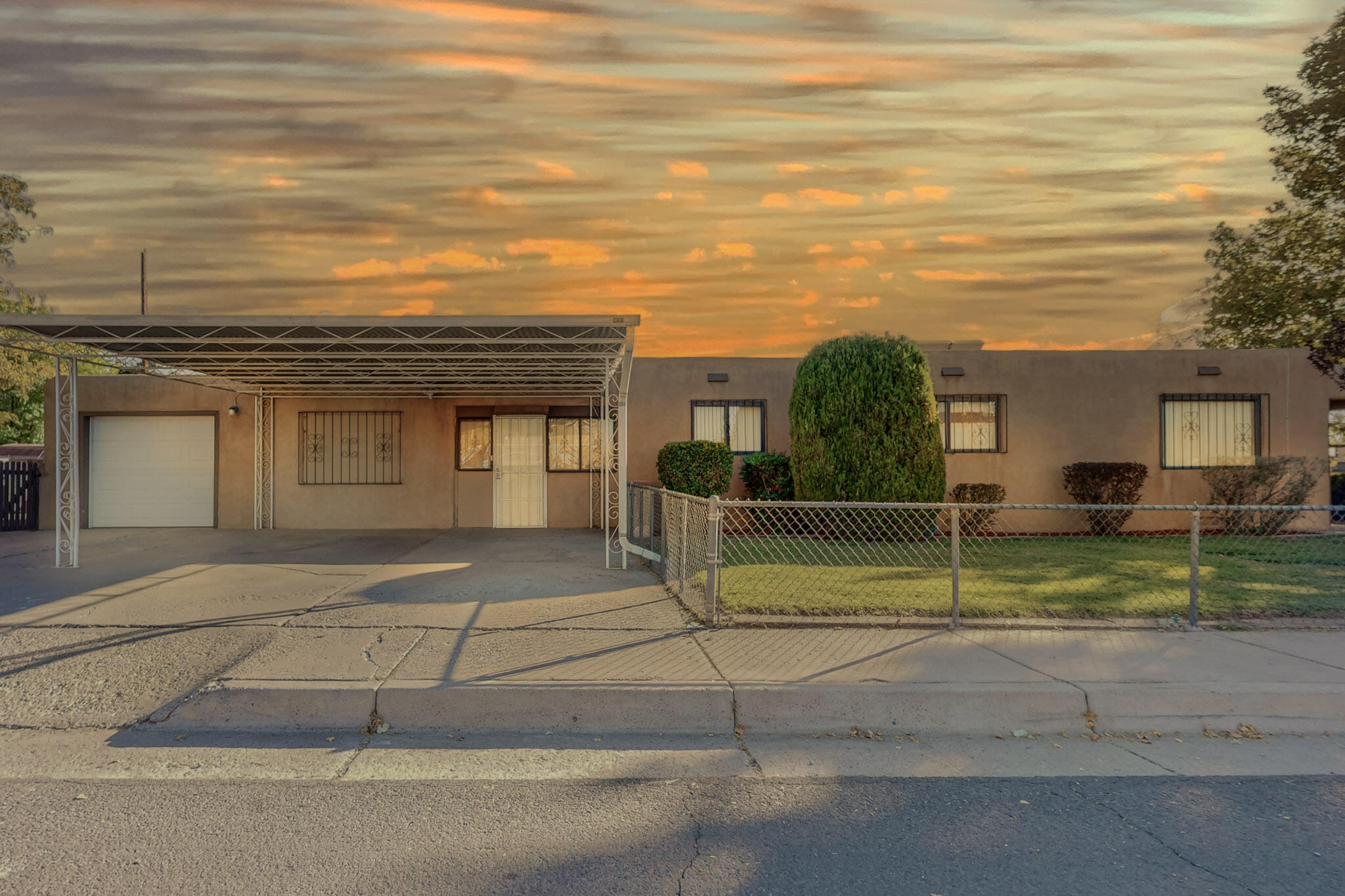 700 Cardenas Drive SE