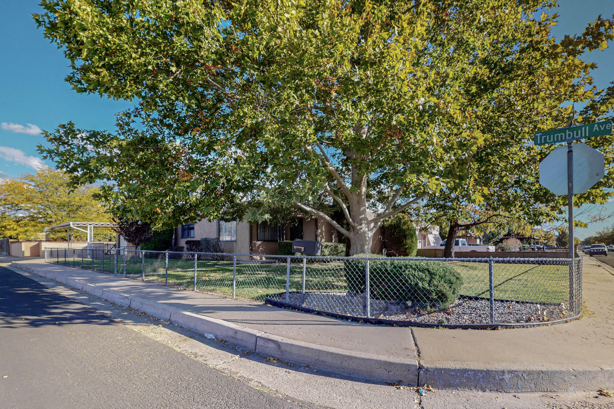 700 Cardenas Drive SE