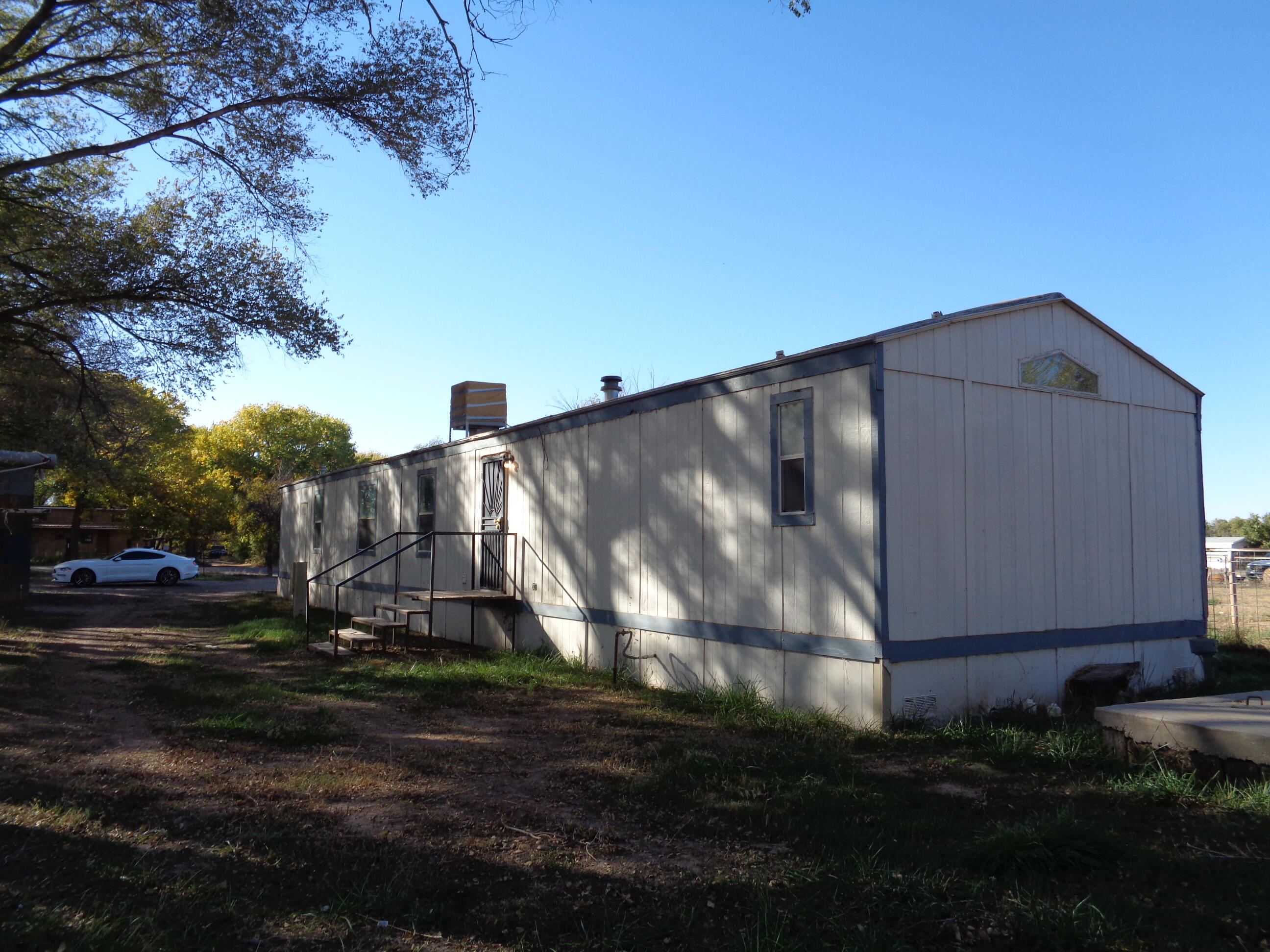 15 Ranchitos Road