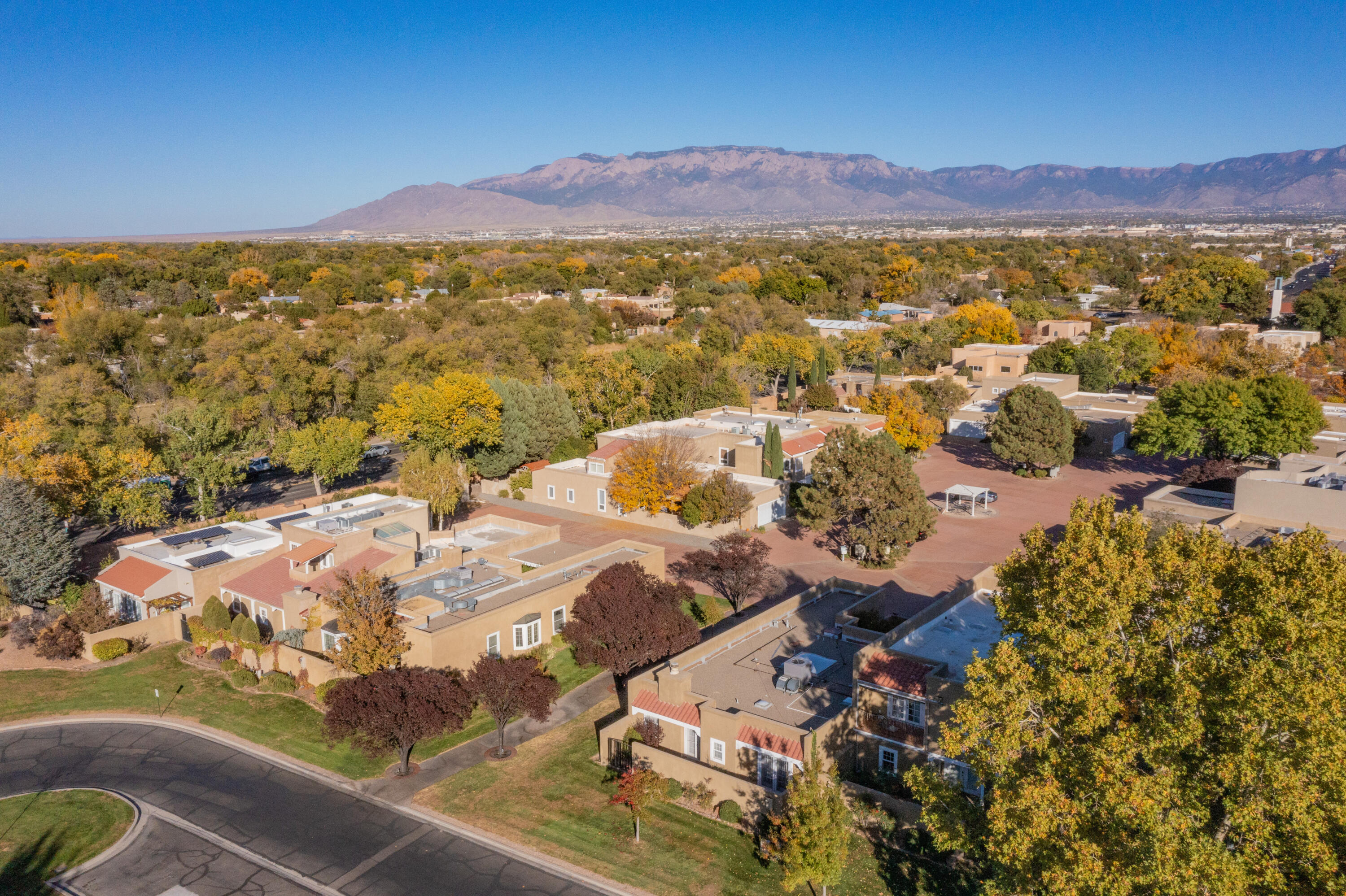 1513 Plaza Encantada NW