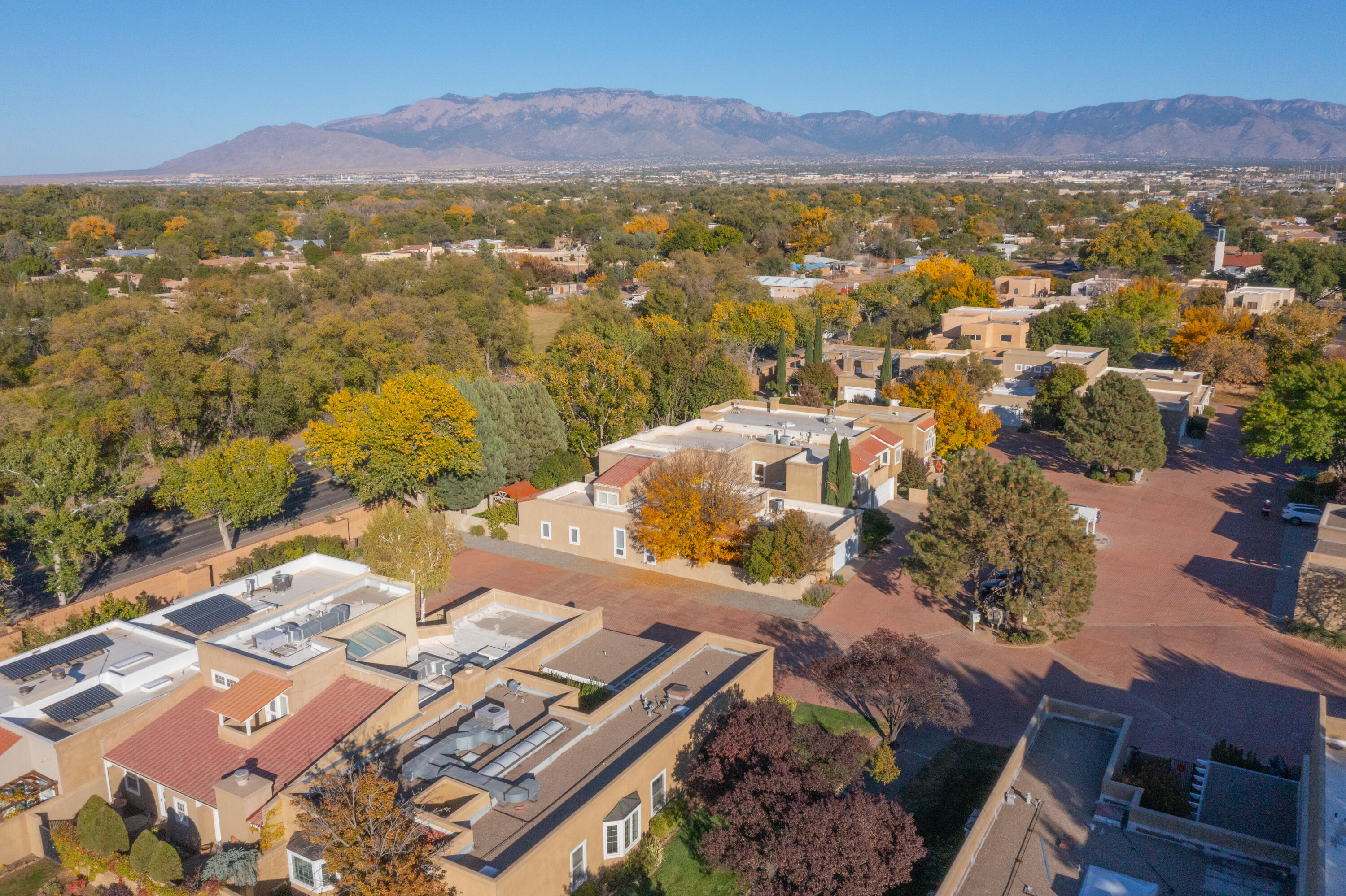 1513 Plaza Encantada NW