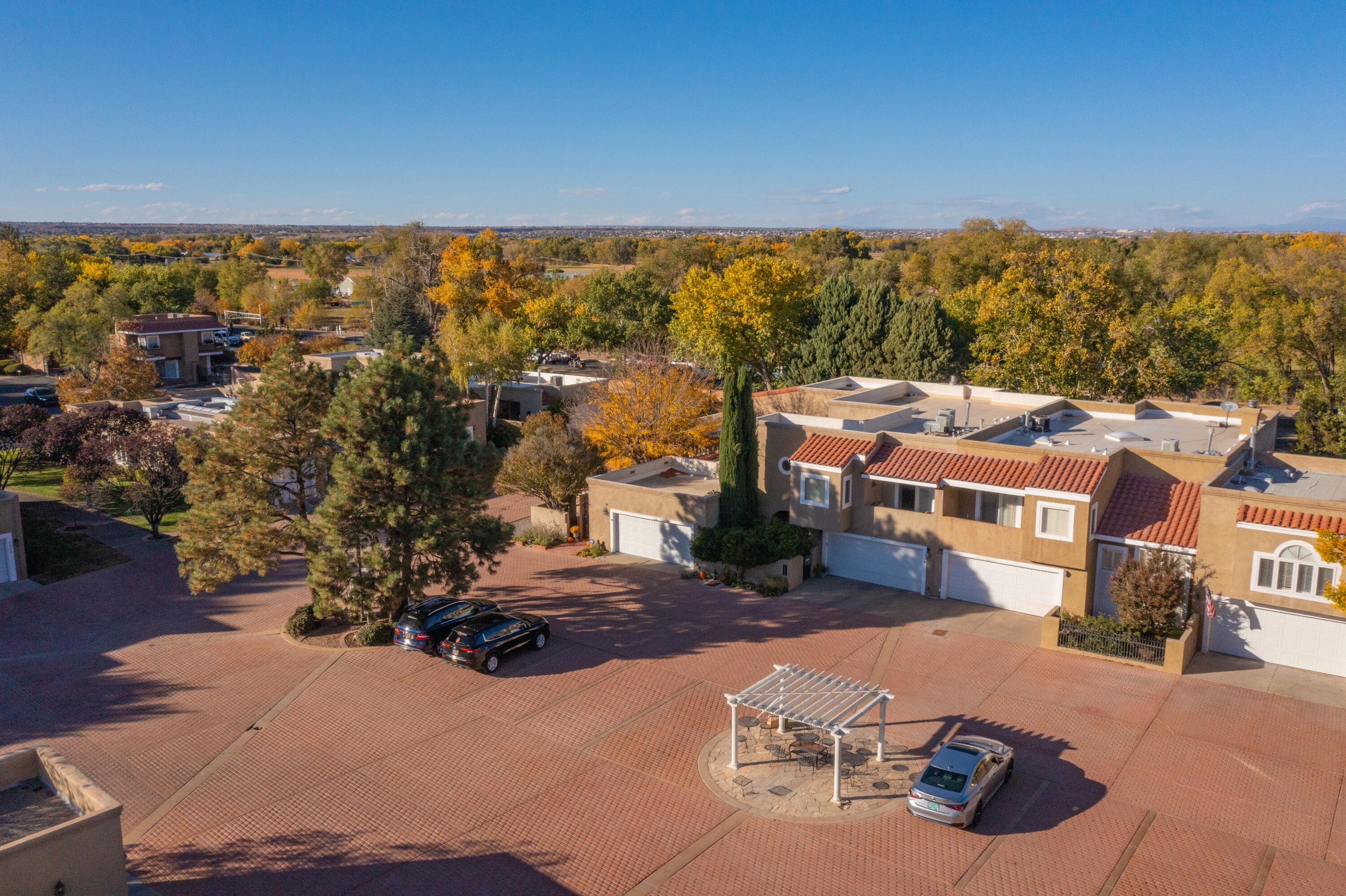 1513 Plaza Encantada NW