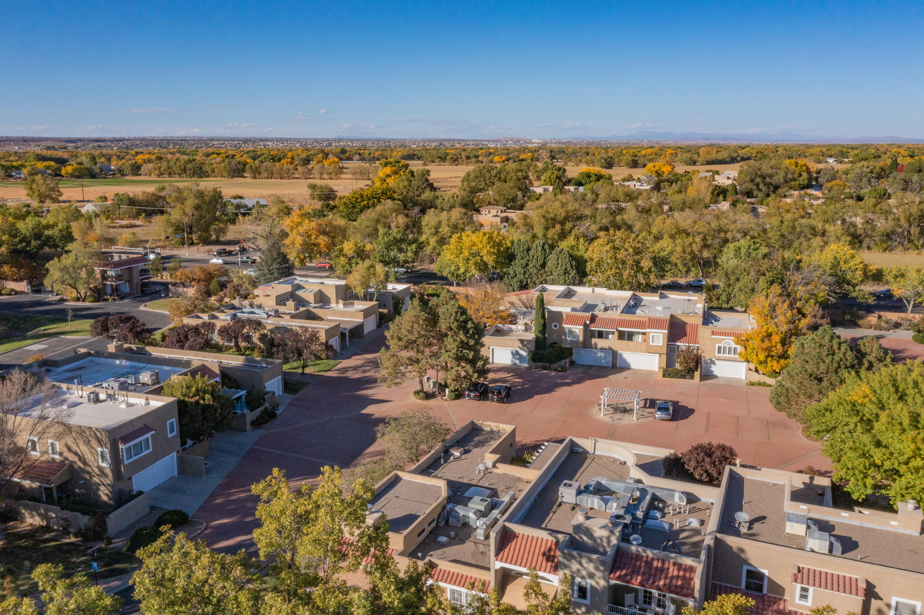 1513 Plaza Encantada NW