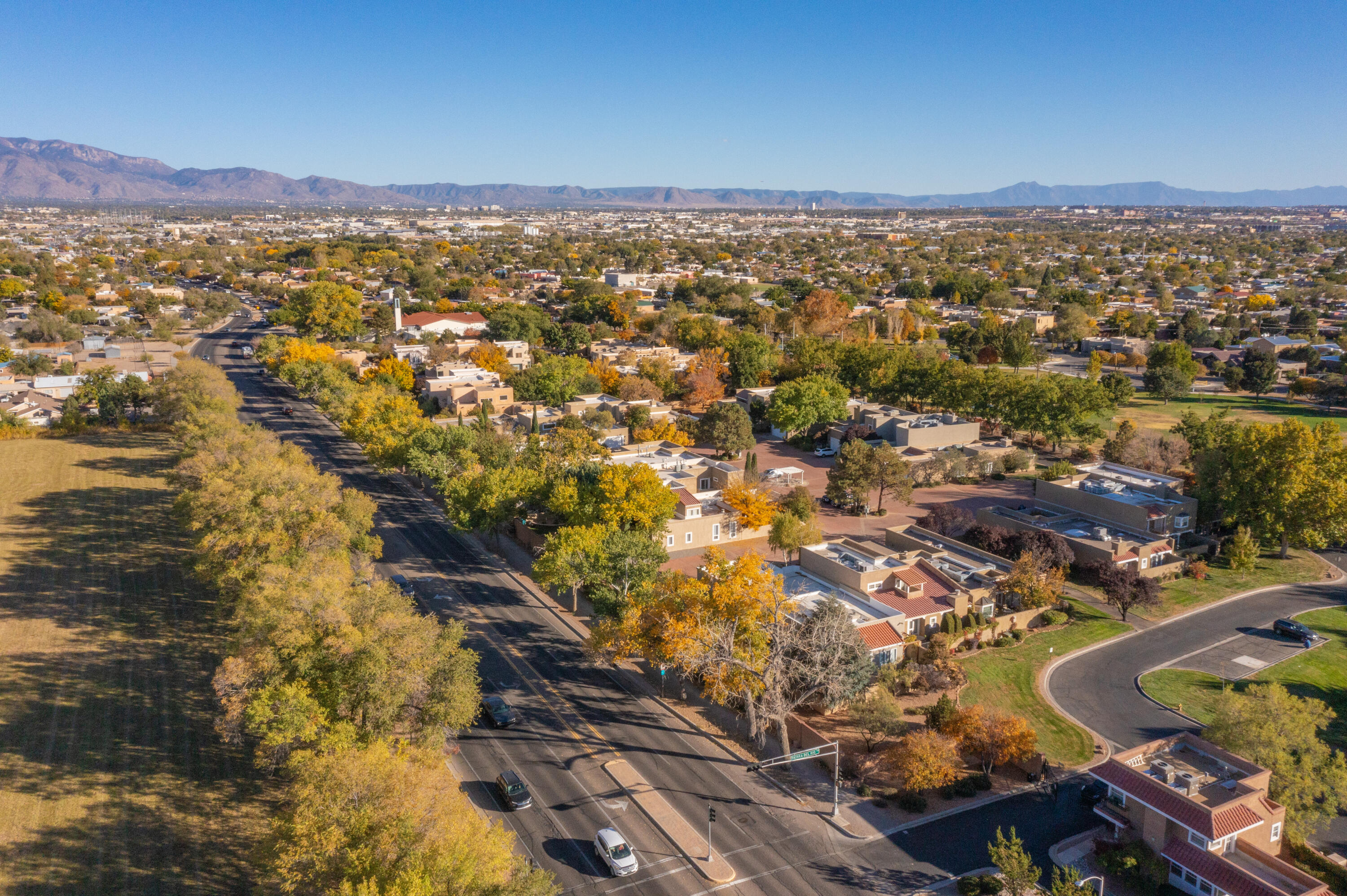 1513 Plaza Encantada NW