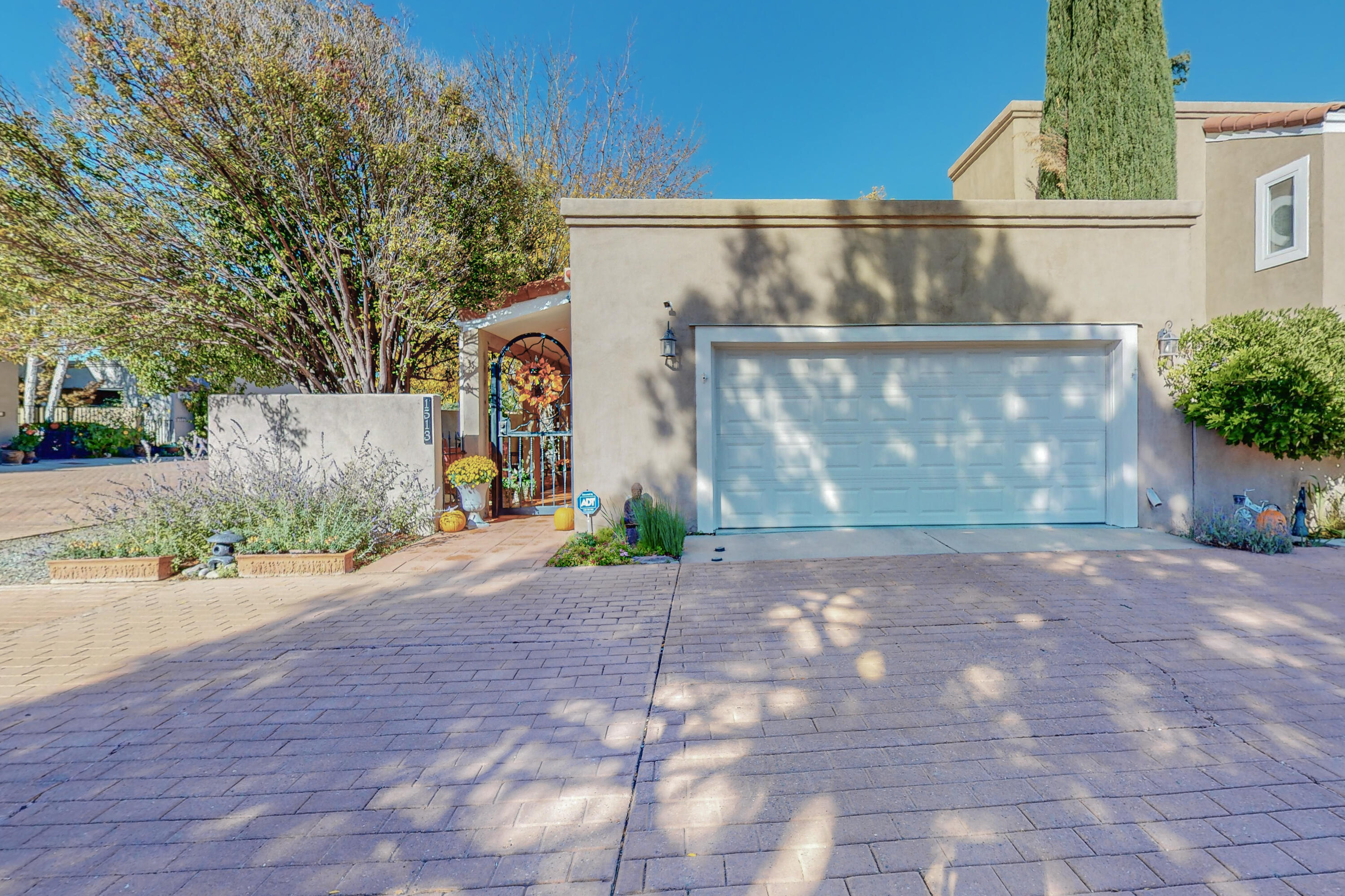 1513 Plaza Encantada NW