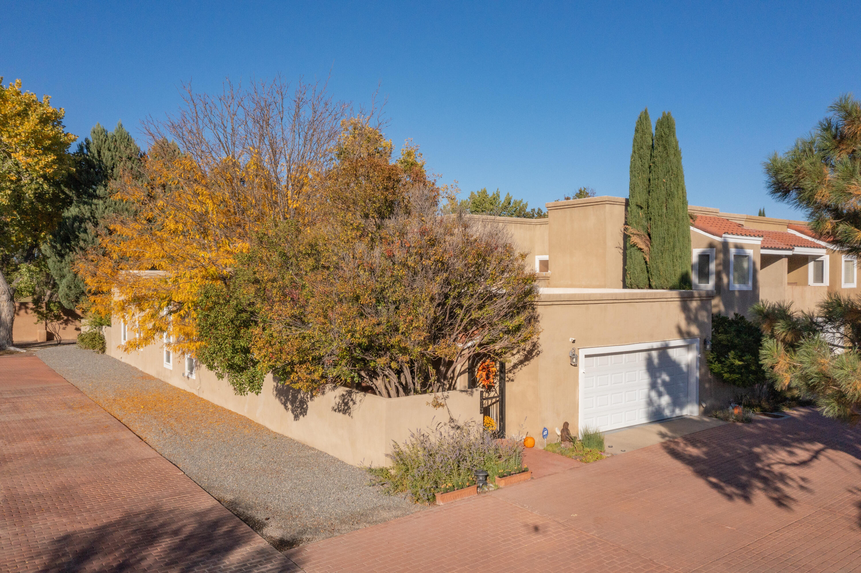1513 Plaza Encantada NW