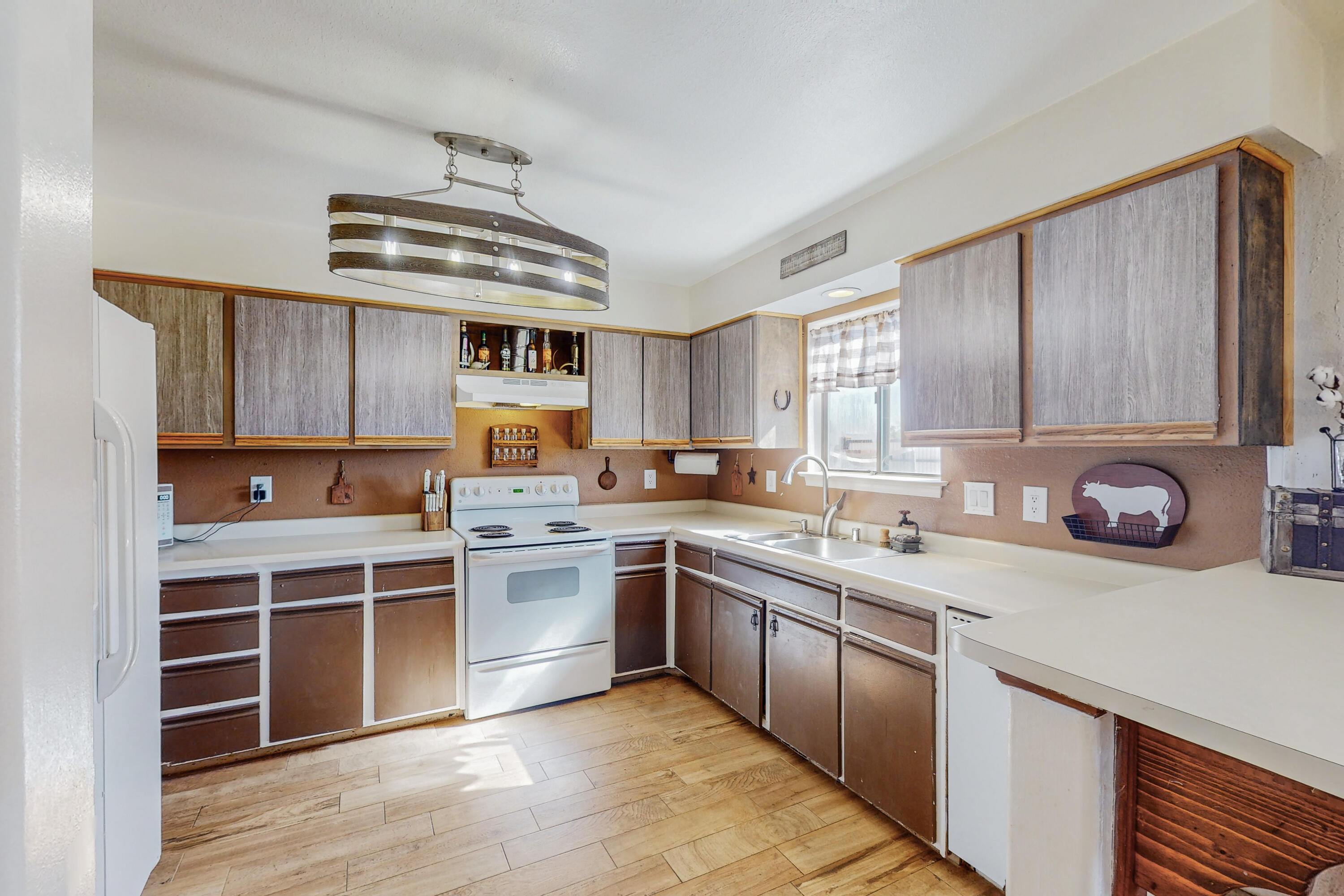 115 2nd Street SE