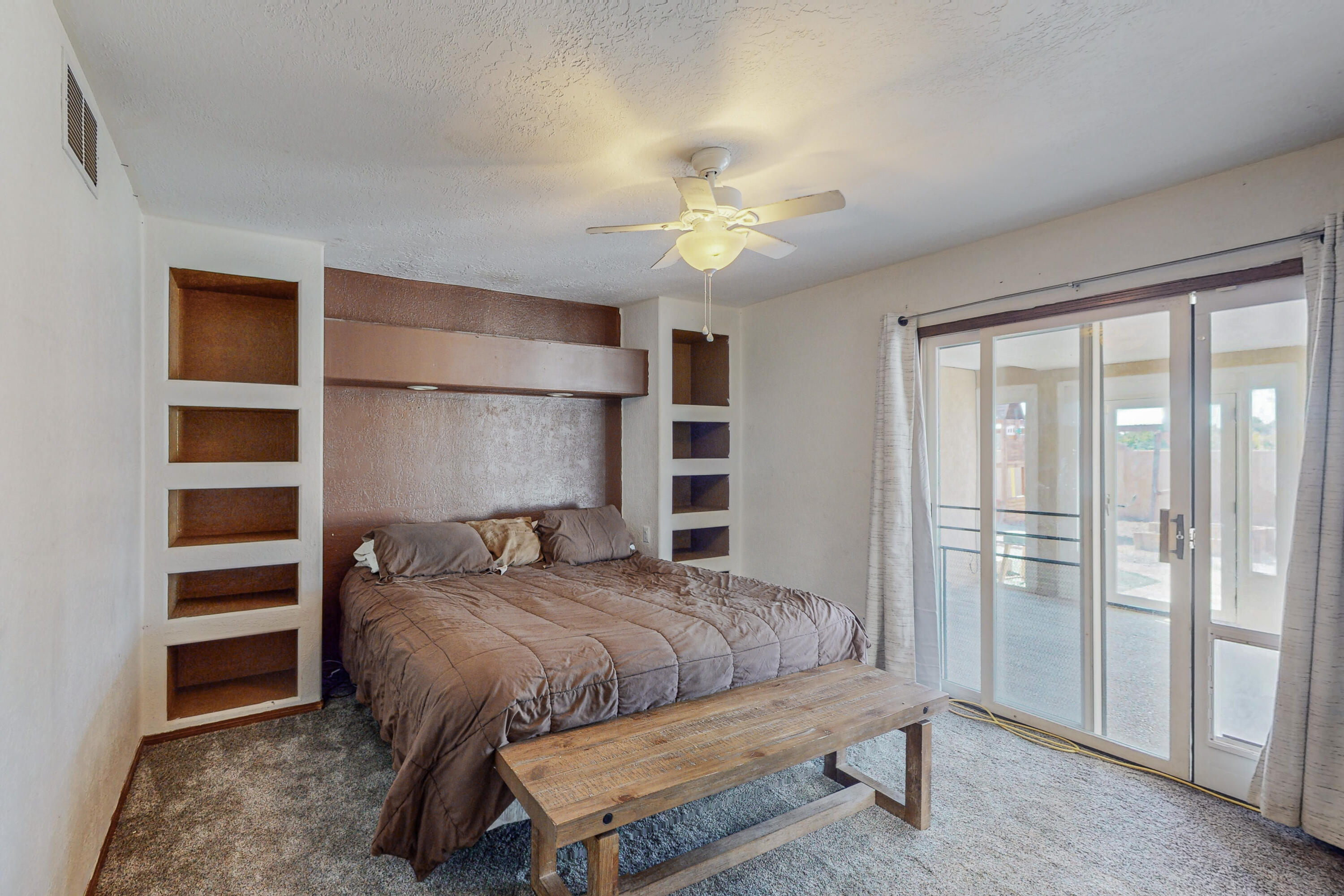 115 2nd Street SE