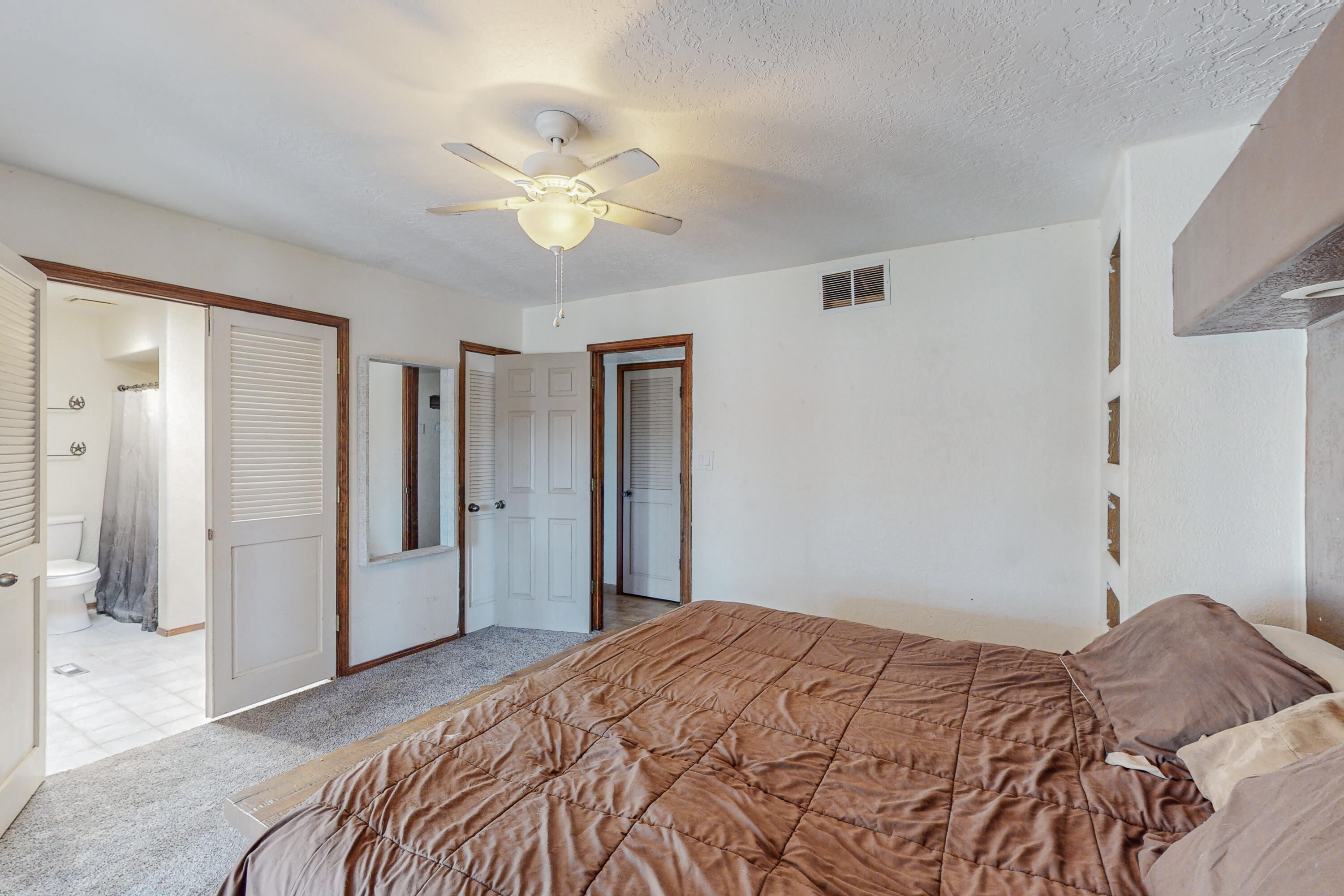 115 2nd Street SE