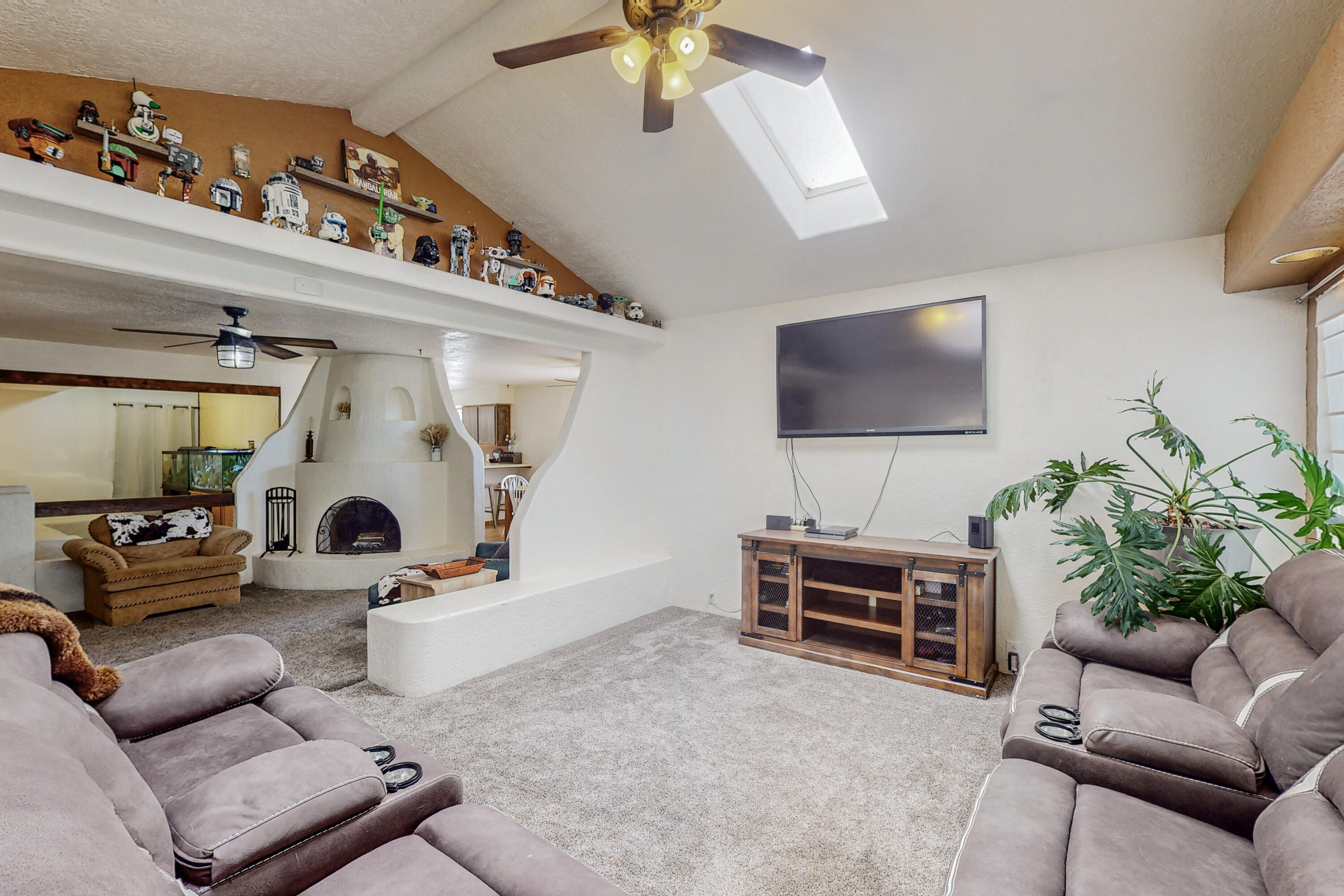115 2nd Street SE
