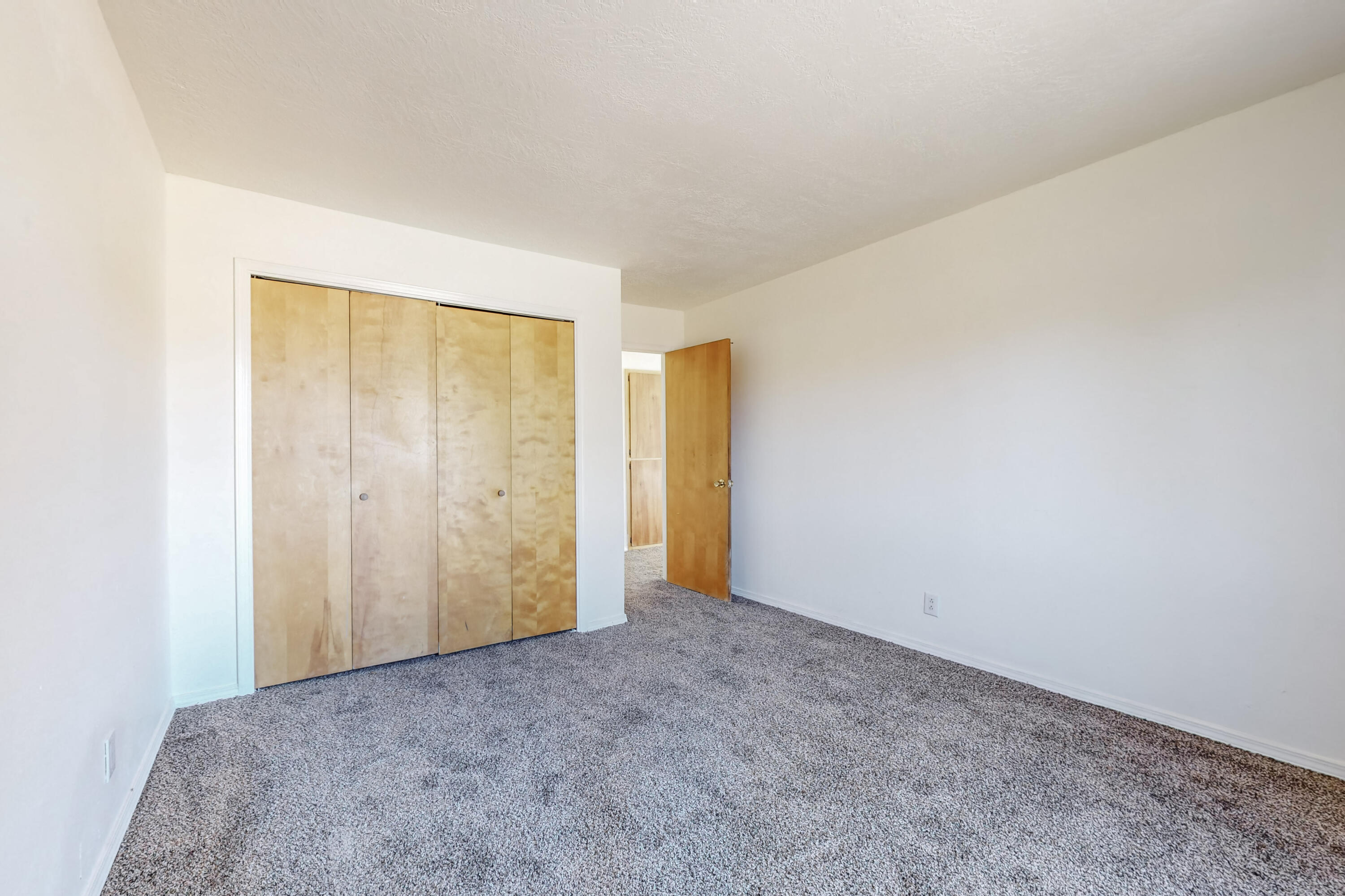 9109 Comanche Road NE