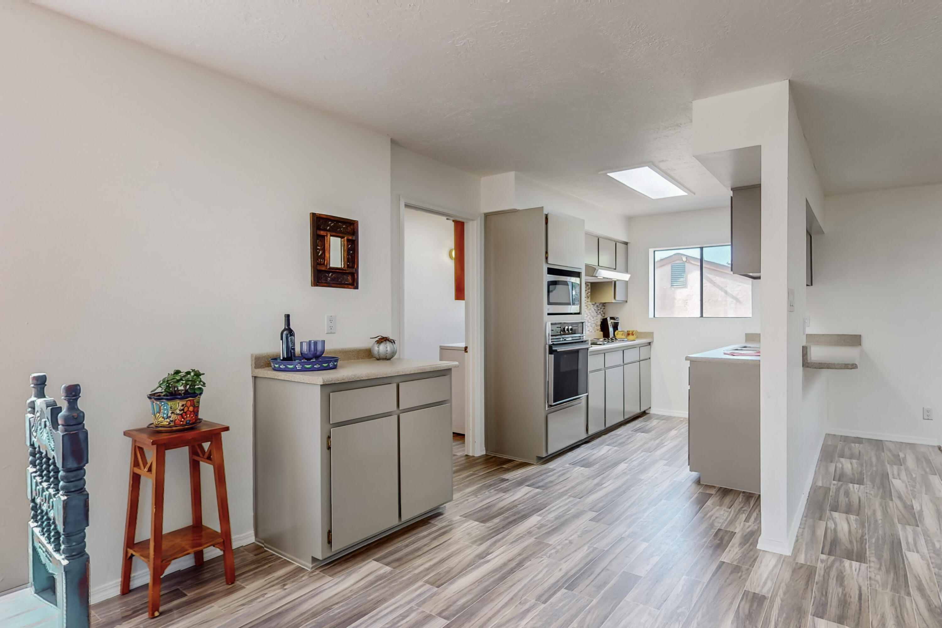 9109 Comanche Road NE