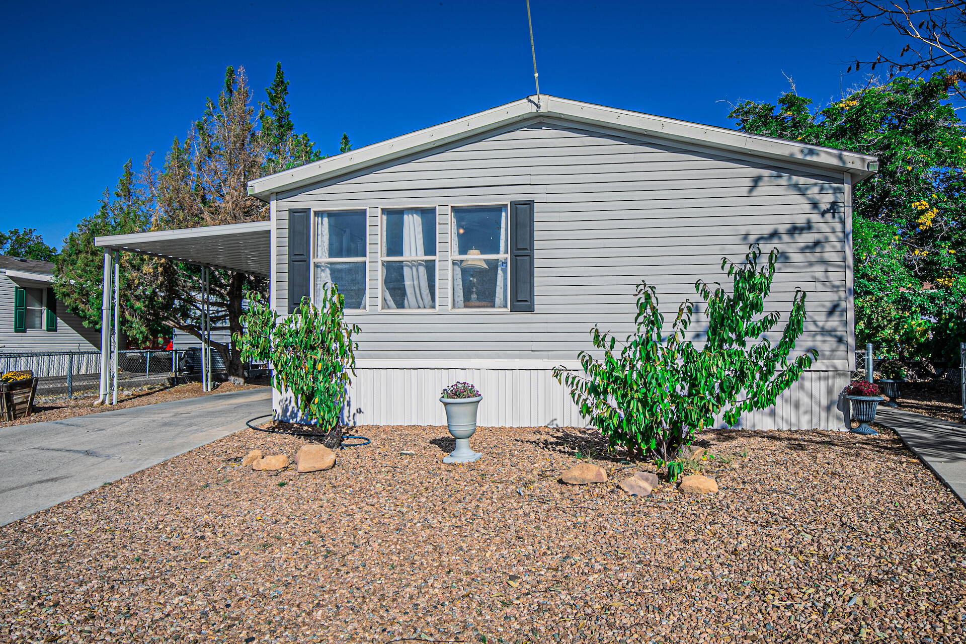 836 Horseshoe Trail SE