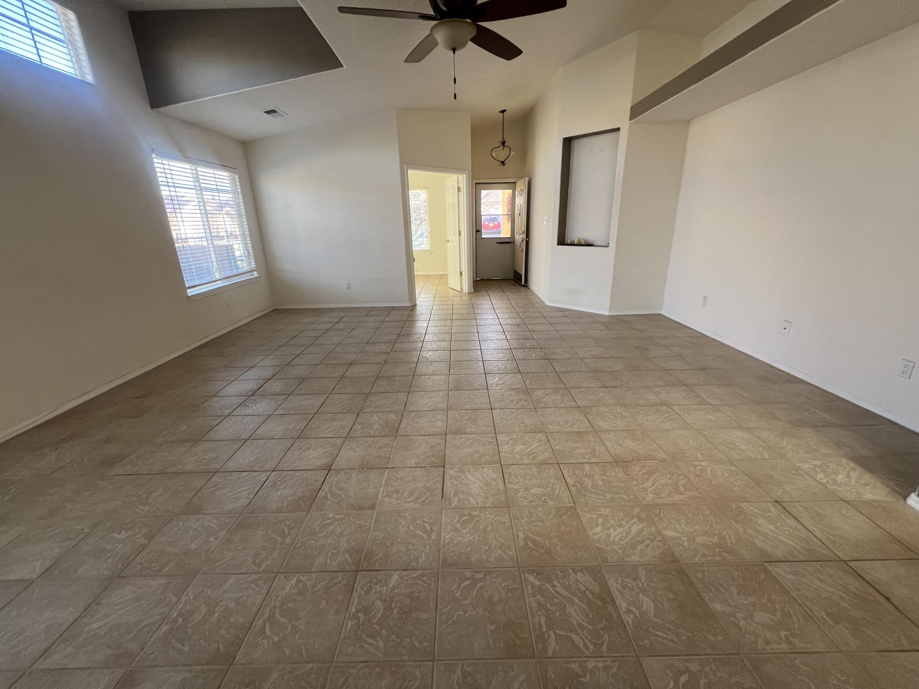 5401 Kokopelli Court NW