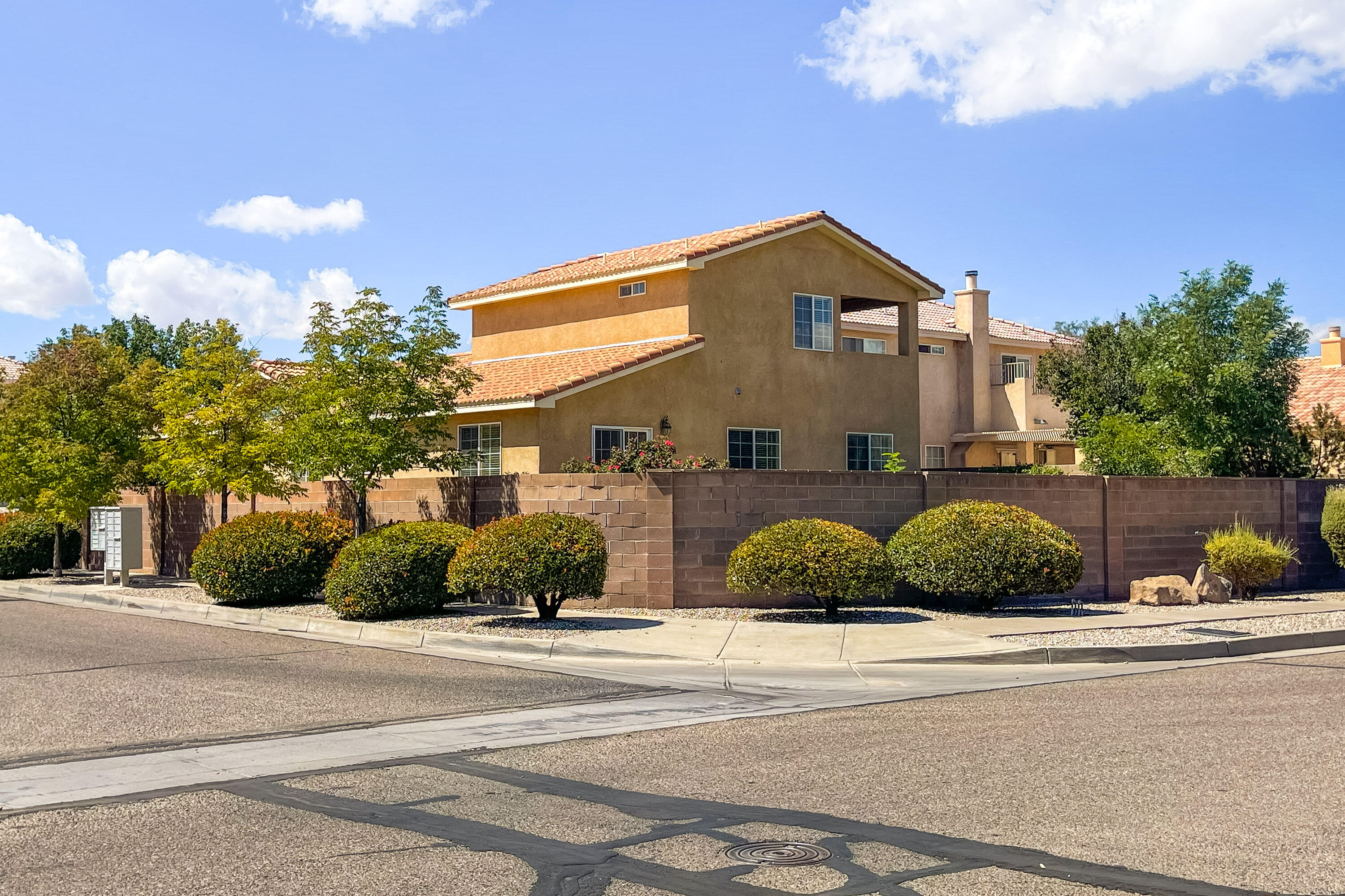 5401 Kokopelli Court NW