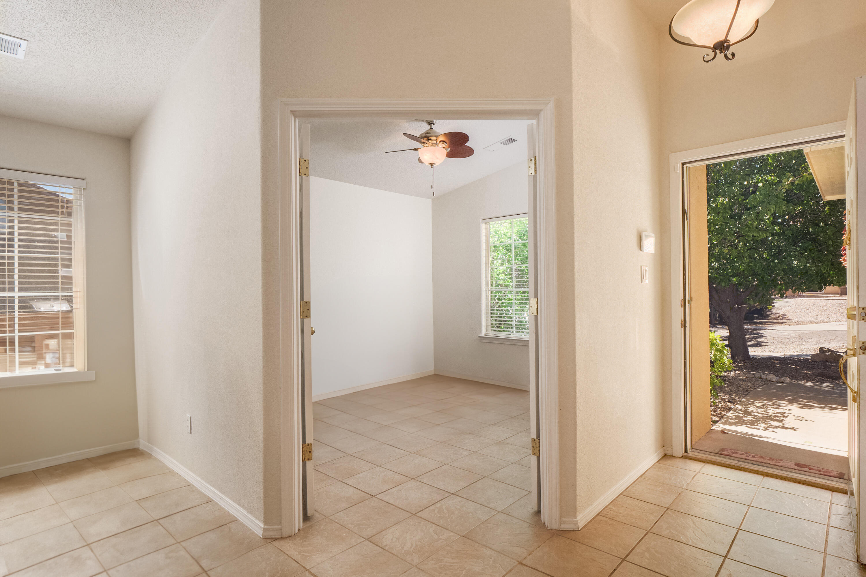 5401 Kokopelli Court NW