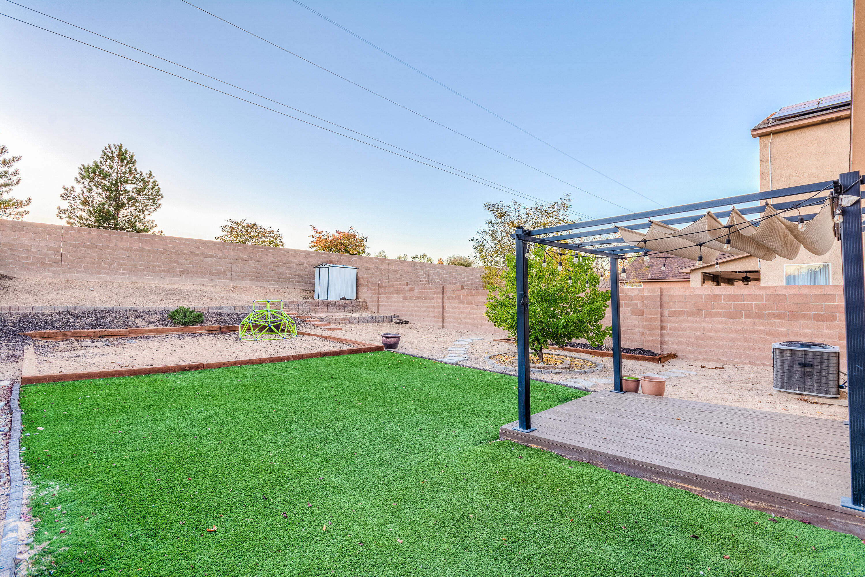 10012 Calle Chulita NW