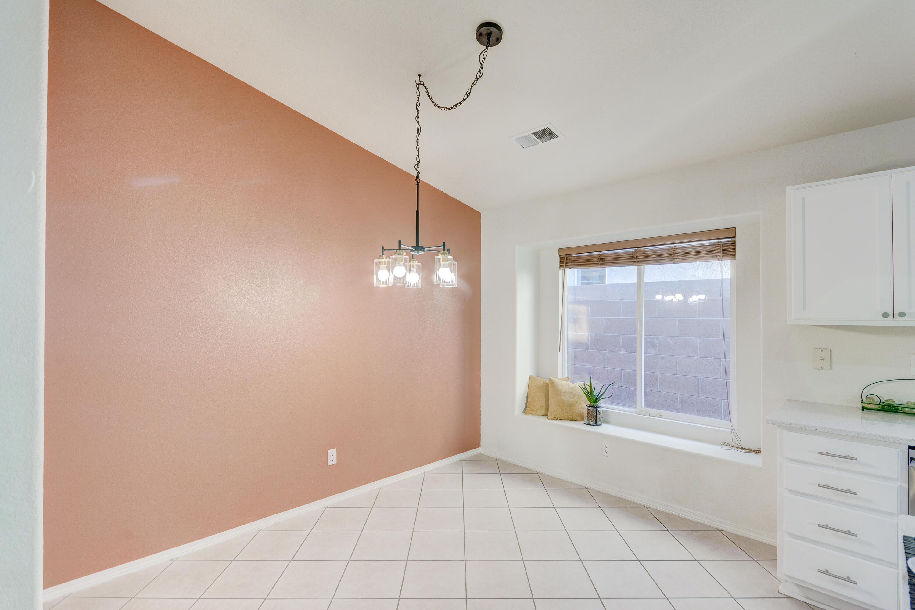 10012 Calle Chulita NW