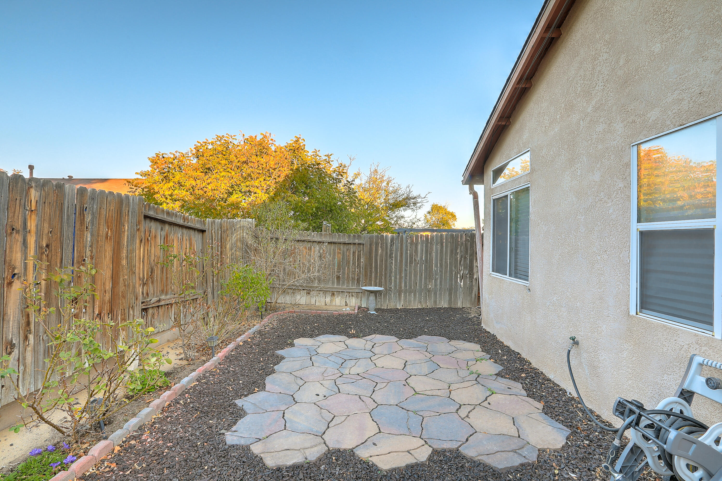 5905 Canis Avenue NW
