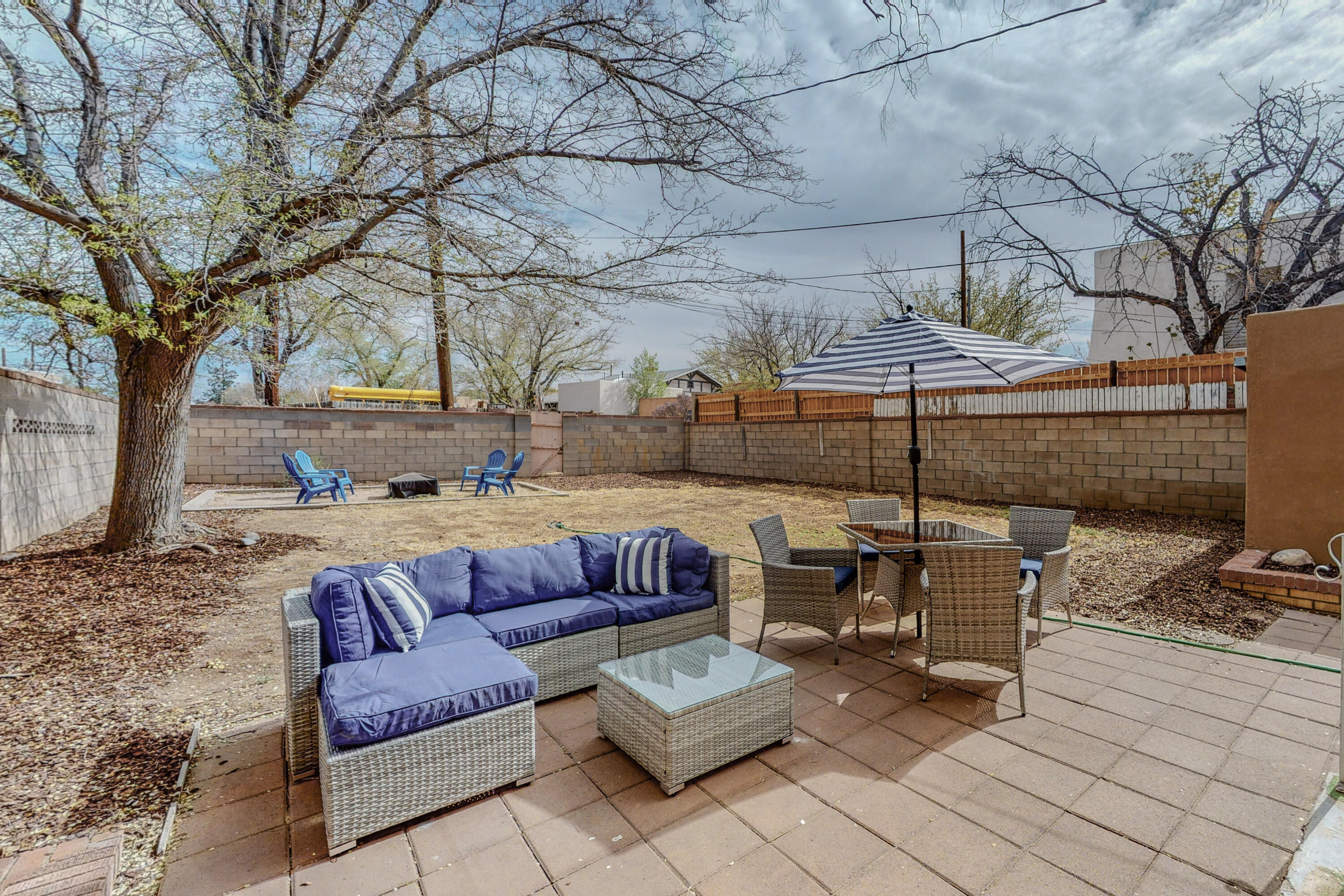 3709 Campus Boulevard NE