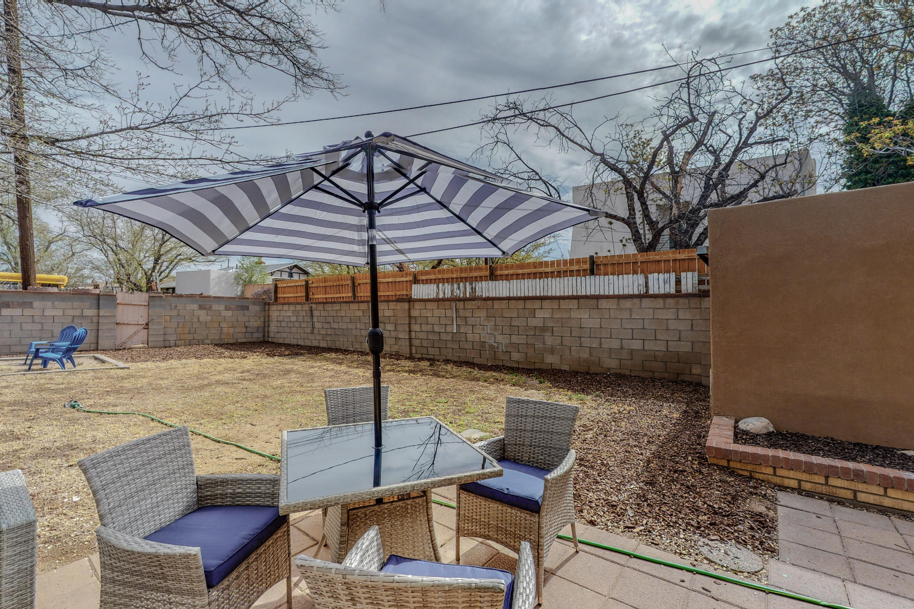 3709 Campus Boulevard NE