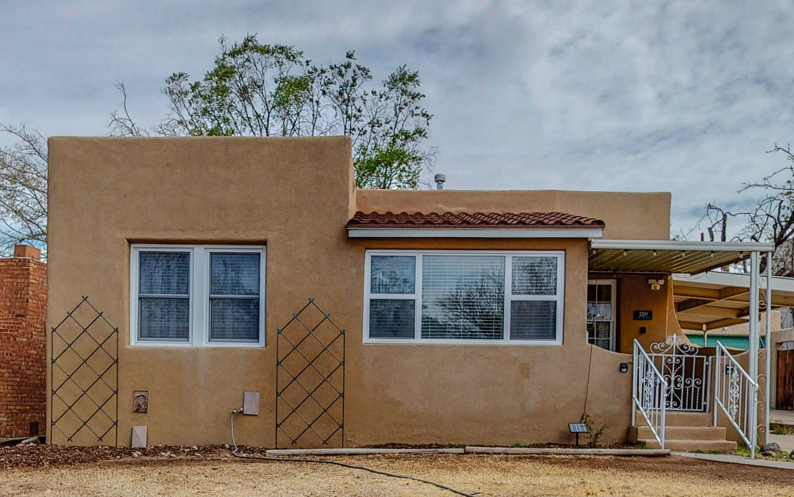 3709 Campus Boulevard NE
