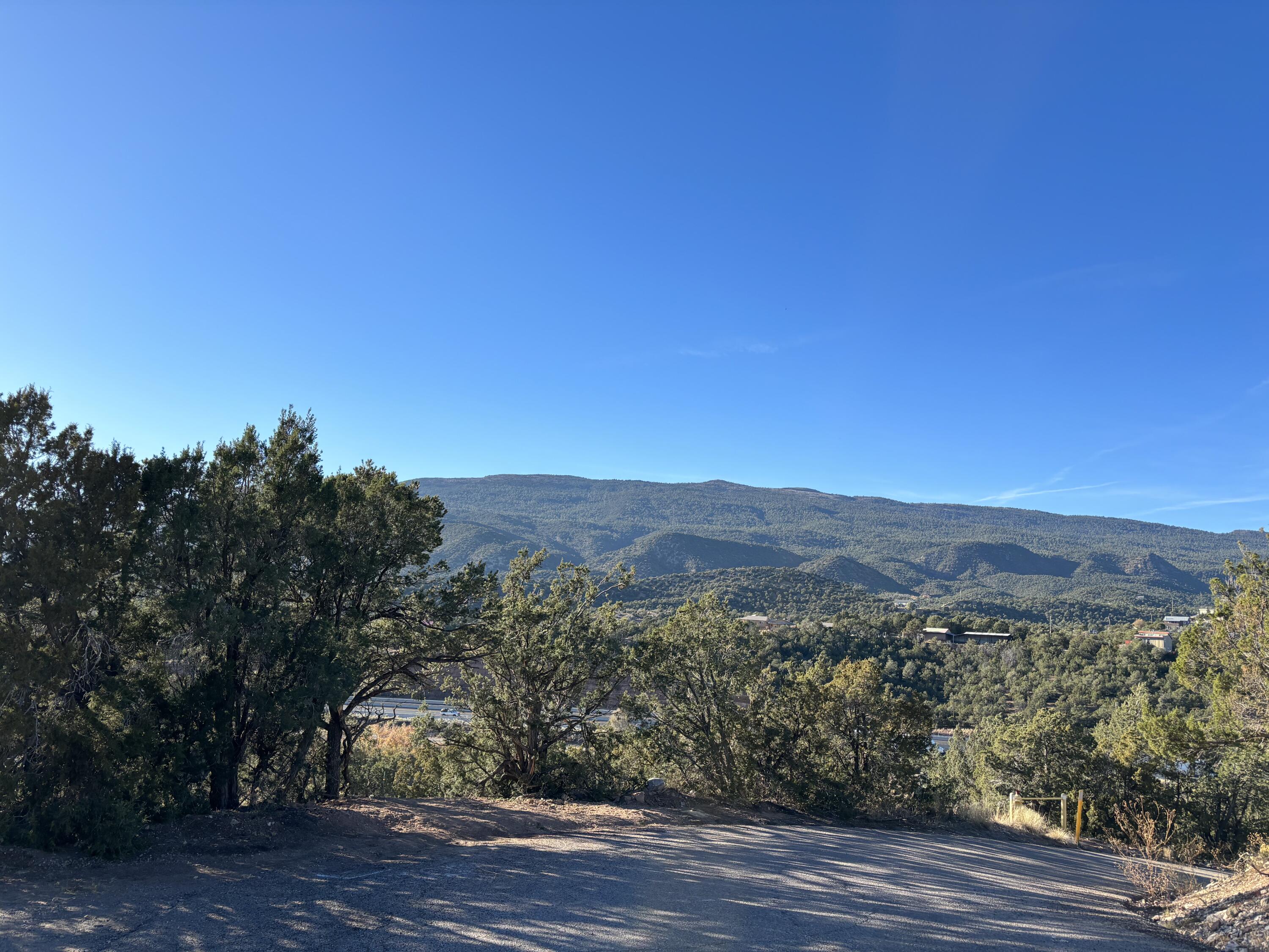 12 Pine Ridge Road