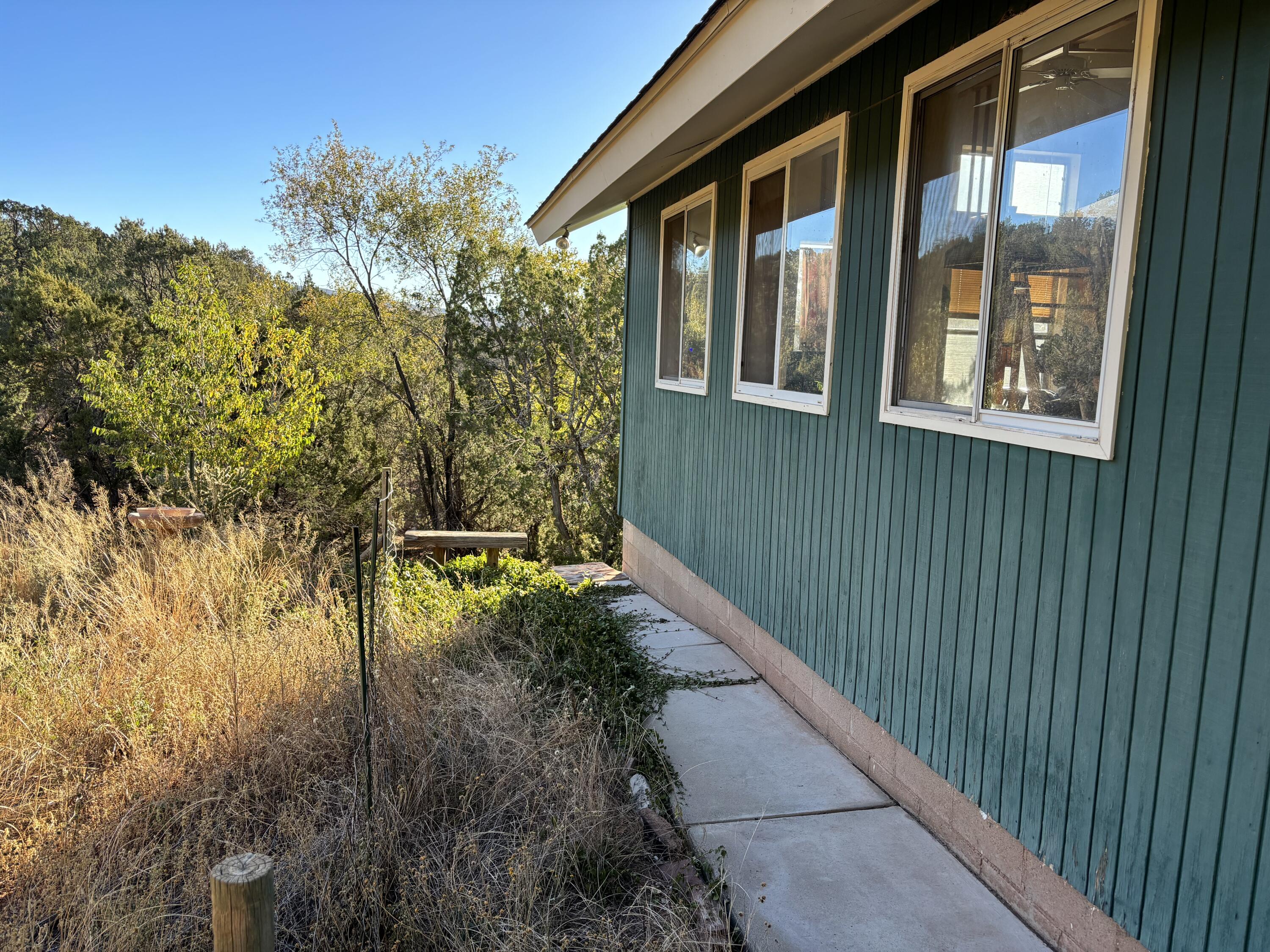 12 Pine Ridge Road