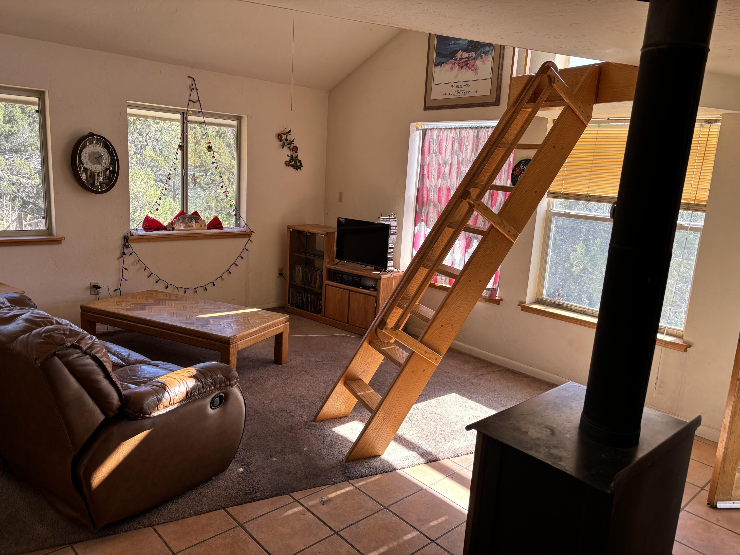 12 Pine Ridge Road