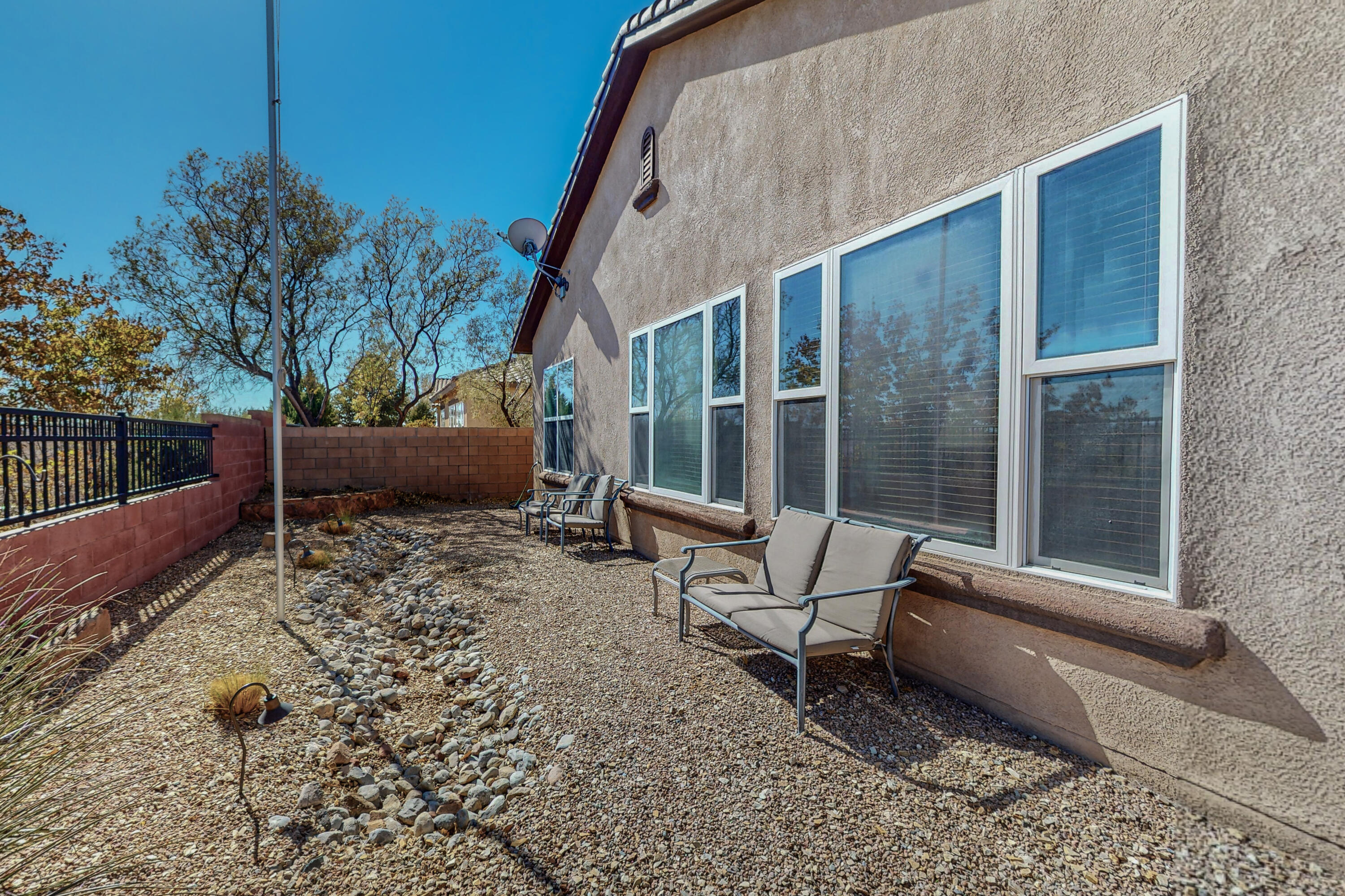 3922 Linda Vista Avenue