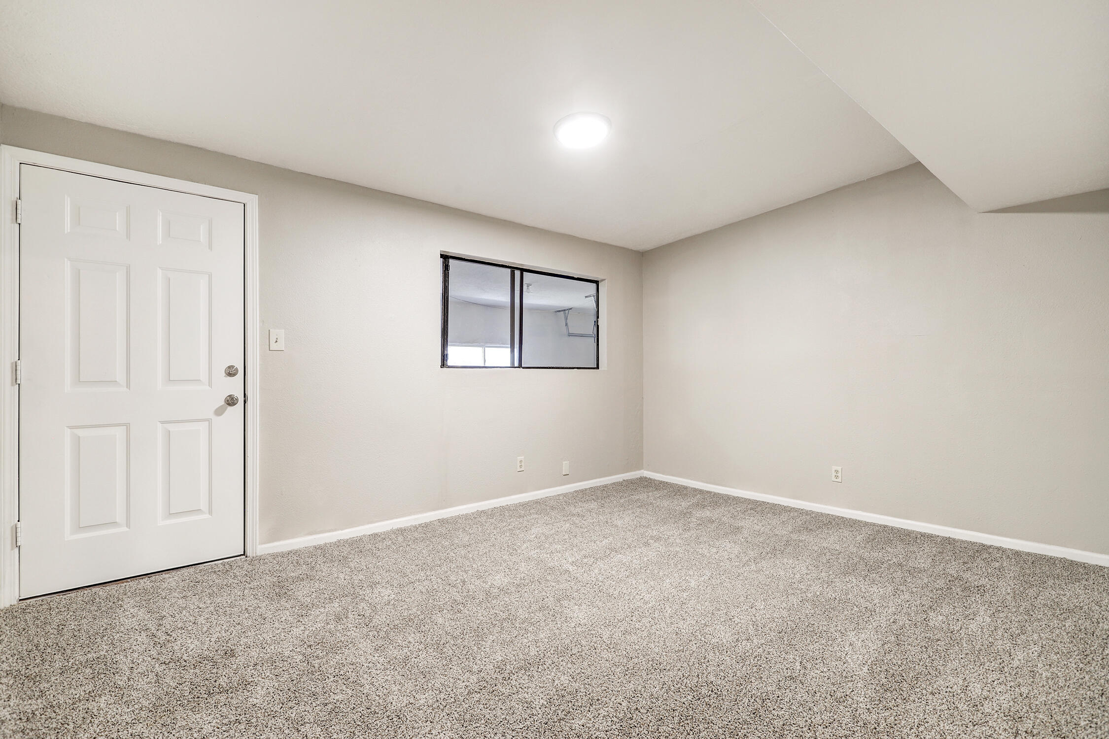 1907 Isleta Boulevard SW Unit: 6