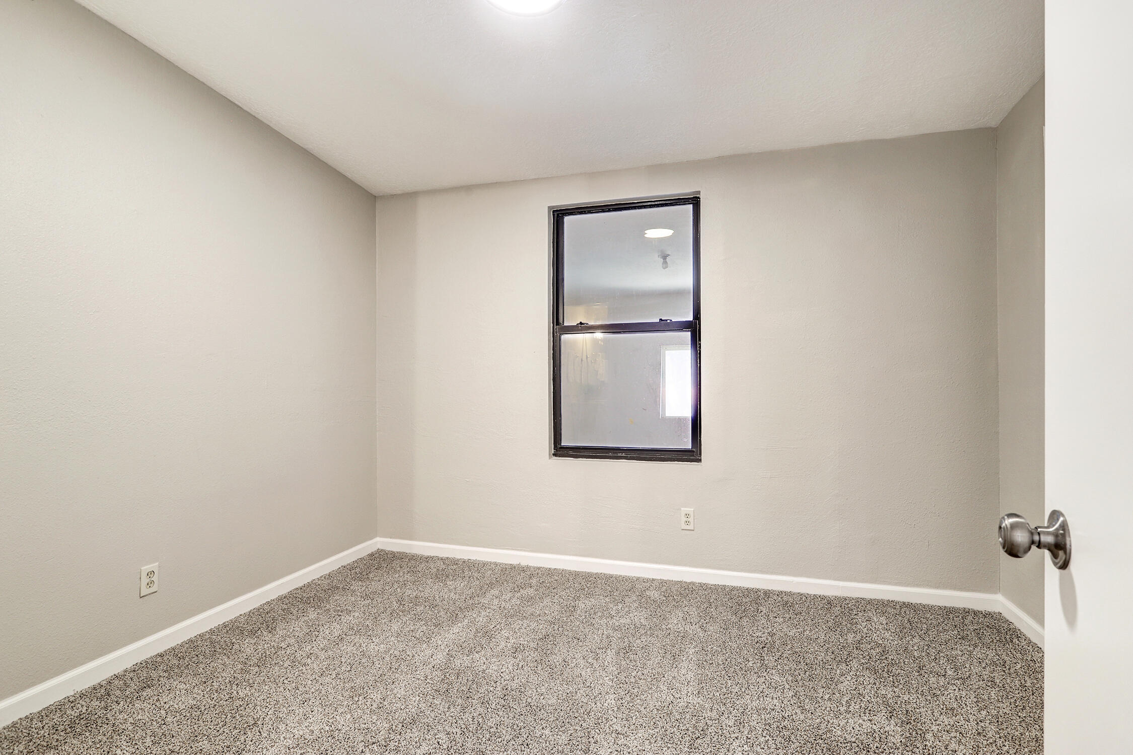 1907 Isleta Boulevard SW Unit: 6